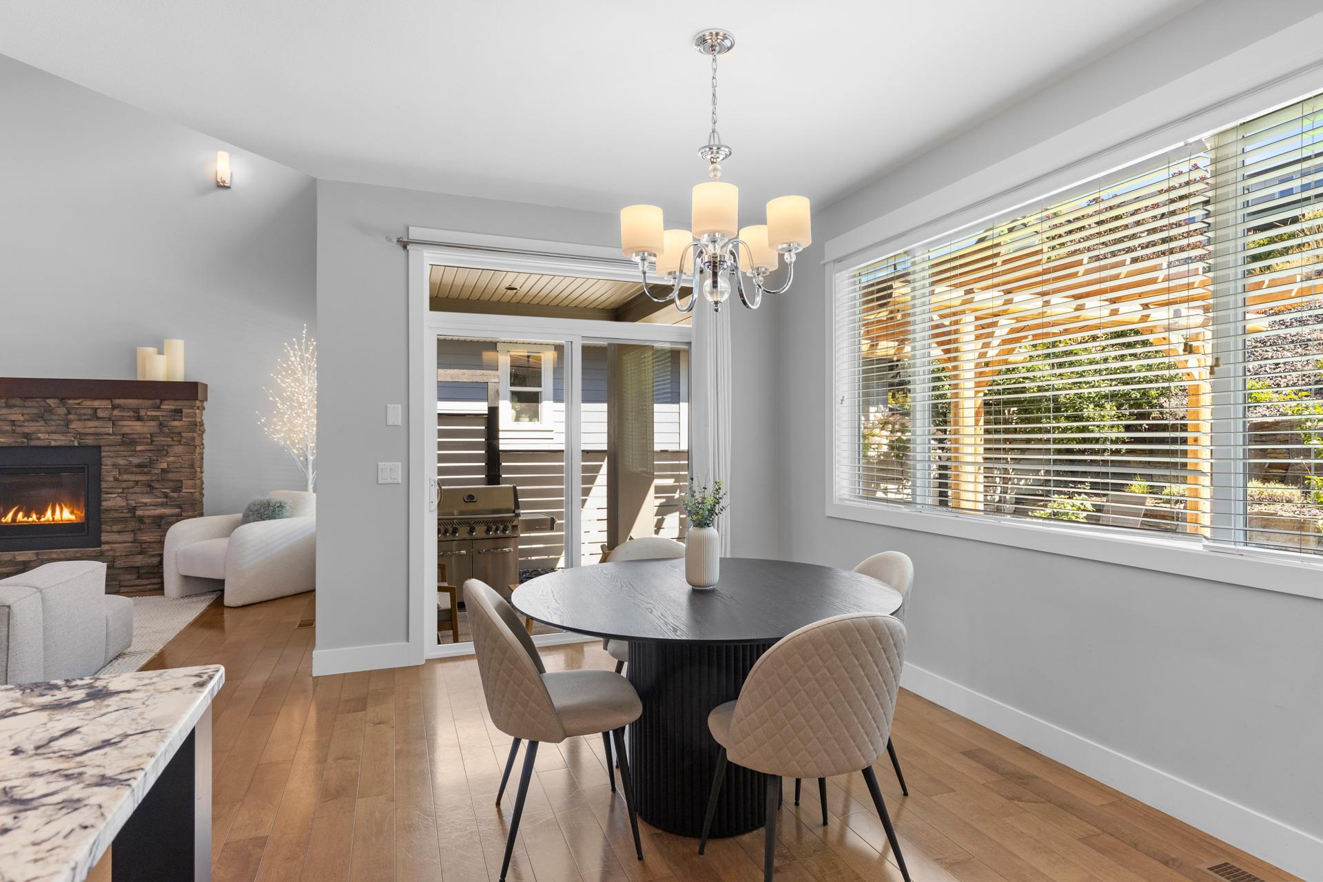 KELOWNA, British Columbia, V1W 5K2, CA, 5 Bedrooms Bedrooms, ,3 BathroomsBathrooms,Residential,For Sale,1960924