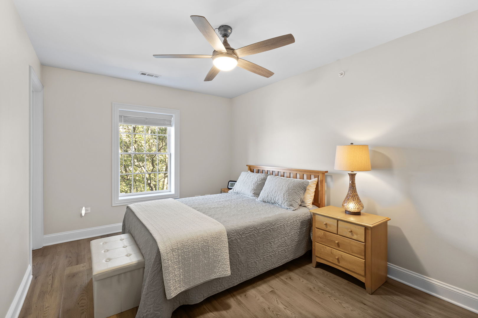 Westmont, Illinois, 60559, United States, 3 Bedrooms Bedrooms, ,4 BathroomsBathrooms,Residential,For Sale,1950669