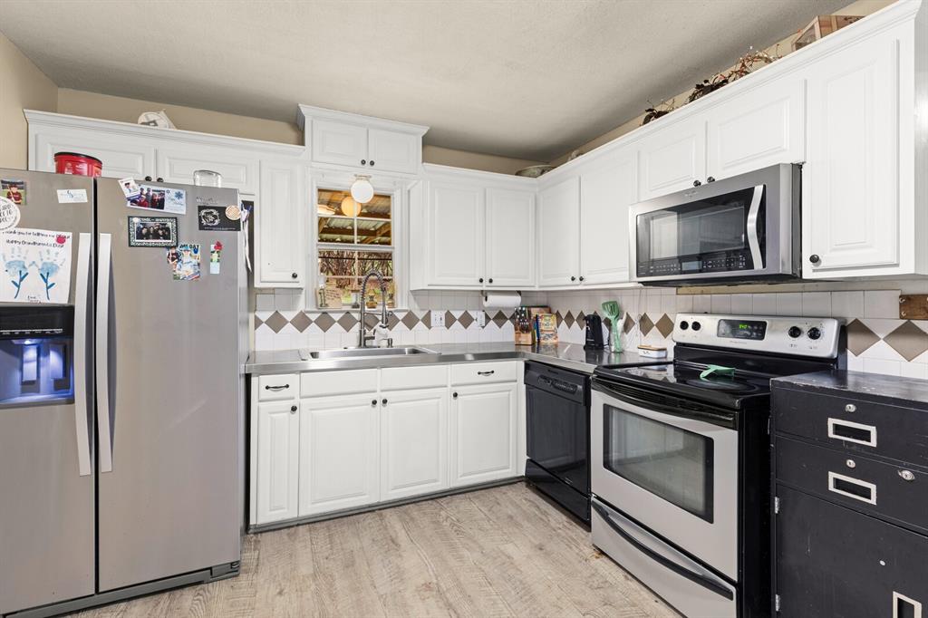 China Spring, Texas, 76633, United States, 3 Bedrooms Bedrooms, ,2 BathroomsBathrooms,Residential,For Sale,1986064