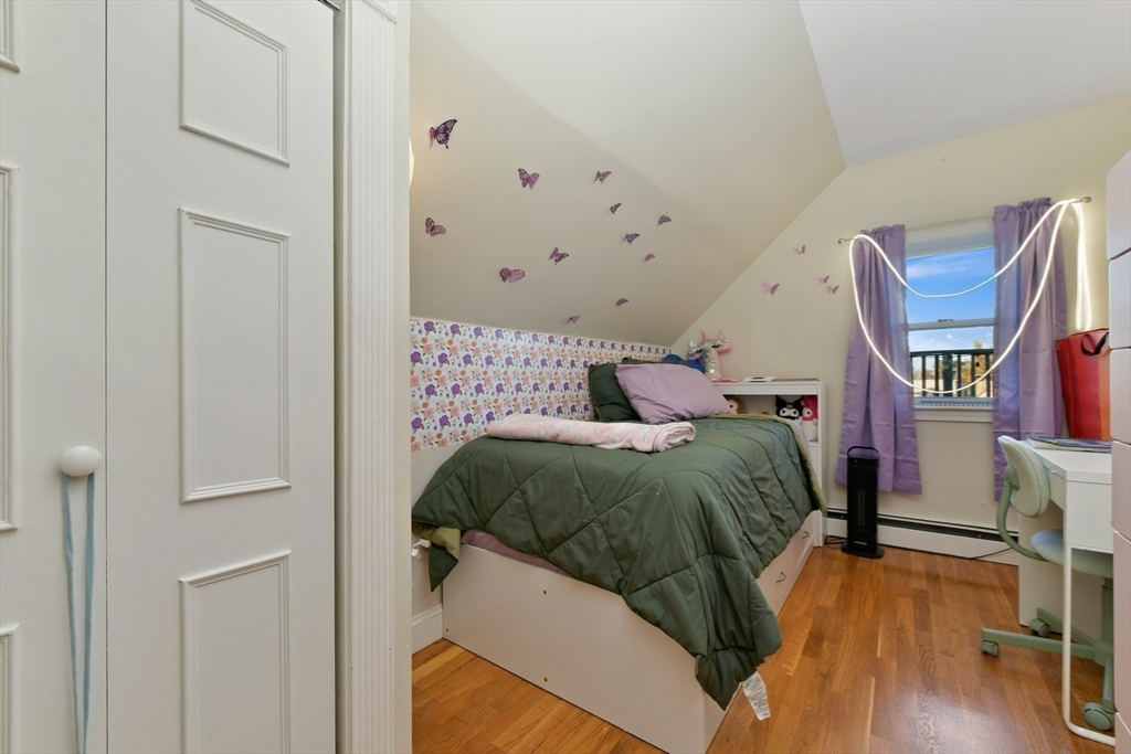 Boston, Massachusetts, 02125, United States, 6 Bedrooms Bedrooms, ,3 BathroomsBathrooms,Residential,For Sale,1845164