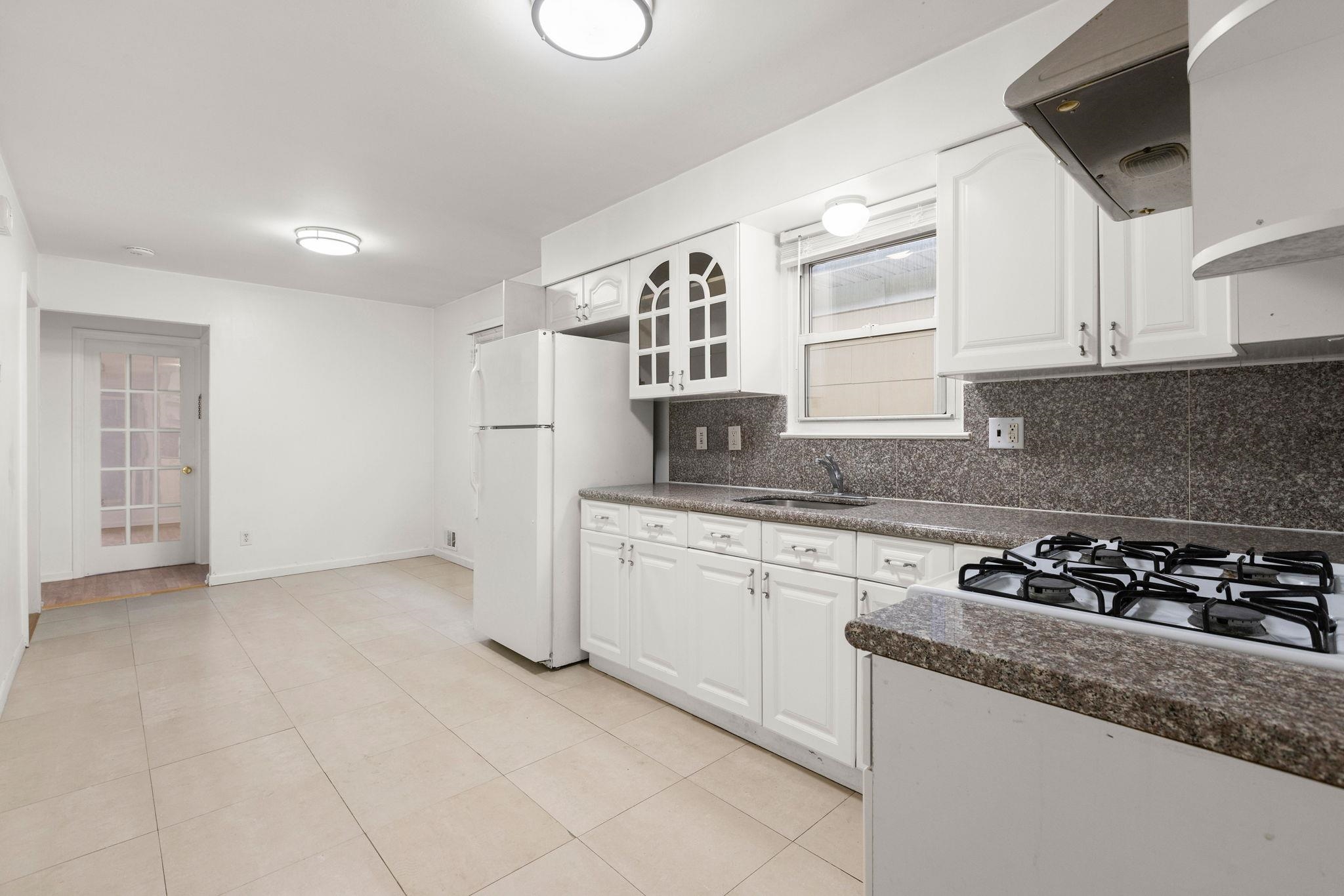 Harrison, New Jersey, 07029, United States, 6 Bedrooms Bedrooms, ,2 BathroomsBathrooms,Residential,For Sale,1991185