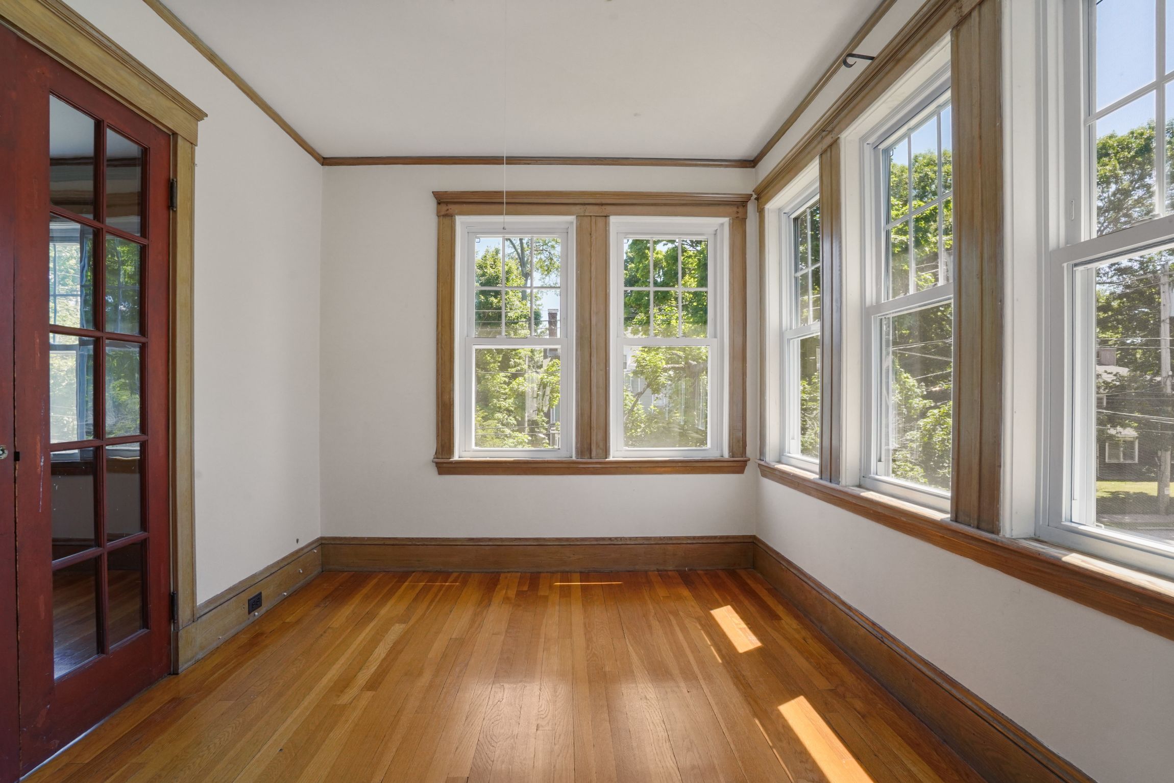  379-381 Newtonville Ave, Newton, MA, 02460 - 物件實景