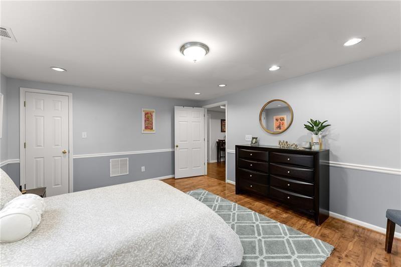 Acworth, Georgia, 30101, United States, 6 Bedrooms Bedrooms, ,4 BathroomsBathrooms,Residential,For Sale,1977927