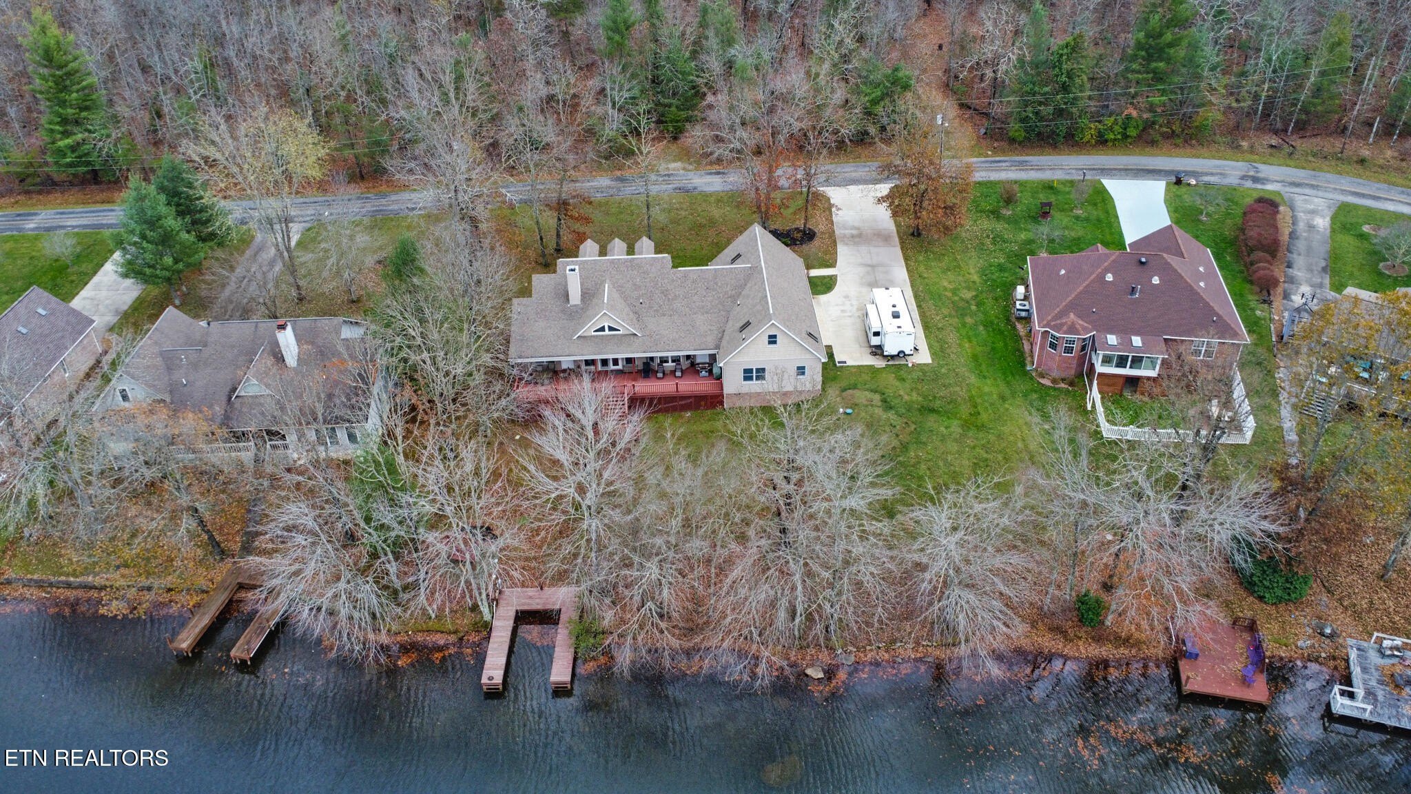 Crossville, Tennessee, 38572, United States, 2 Bedrooms Bedrooms, ,3 BathroomsBathrooms,Residential,For Sale,1978384