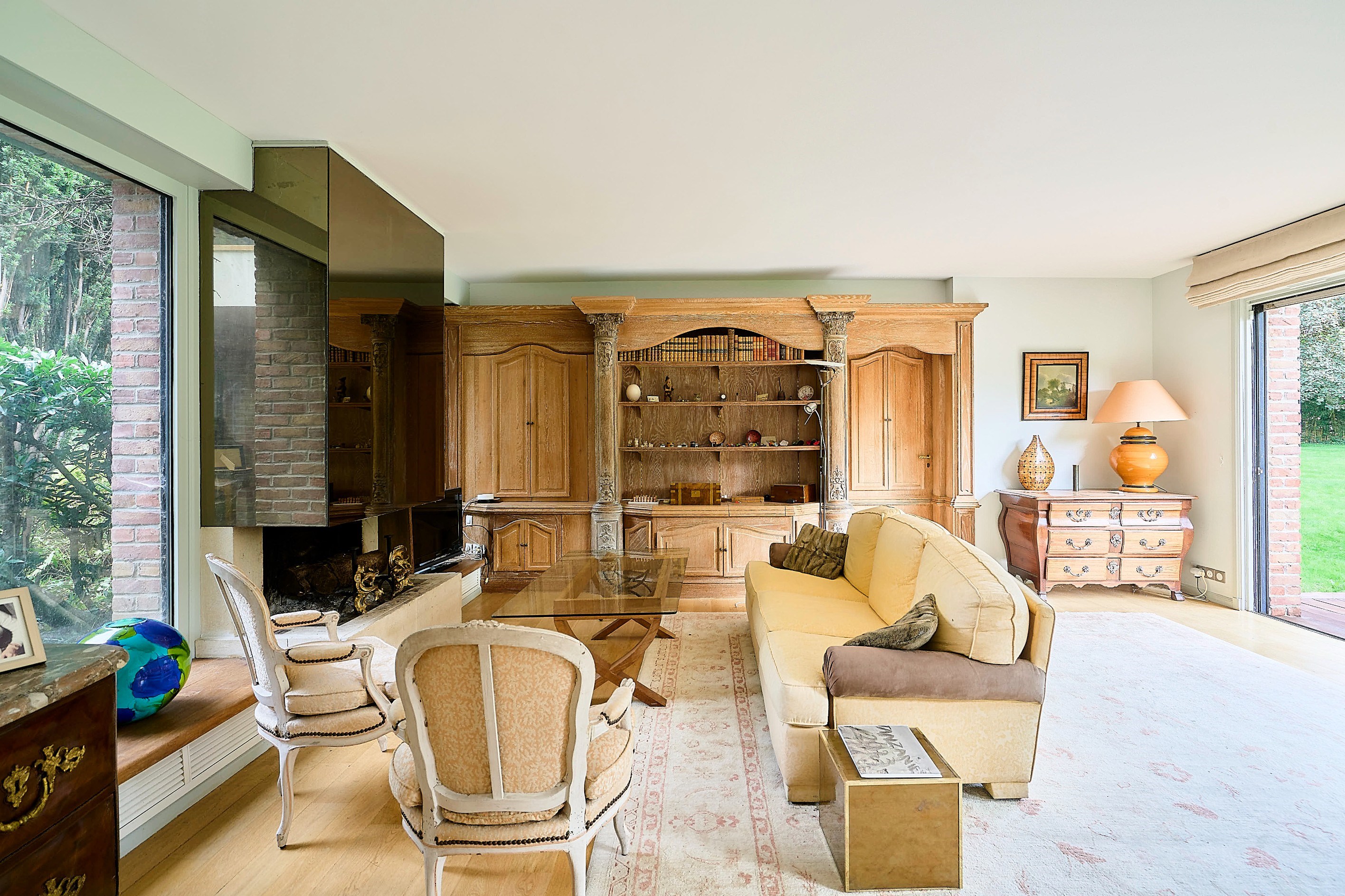  Substantial Family Residence in Croix - 232m² with 2716m² Land - 物件實景