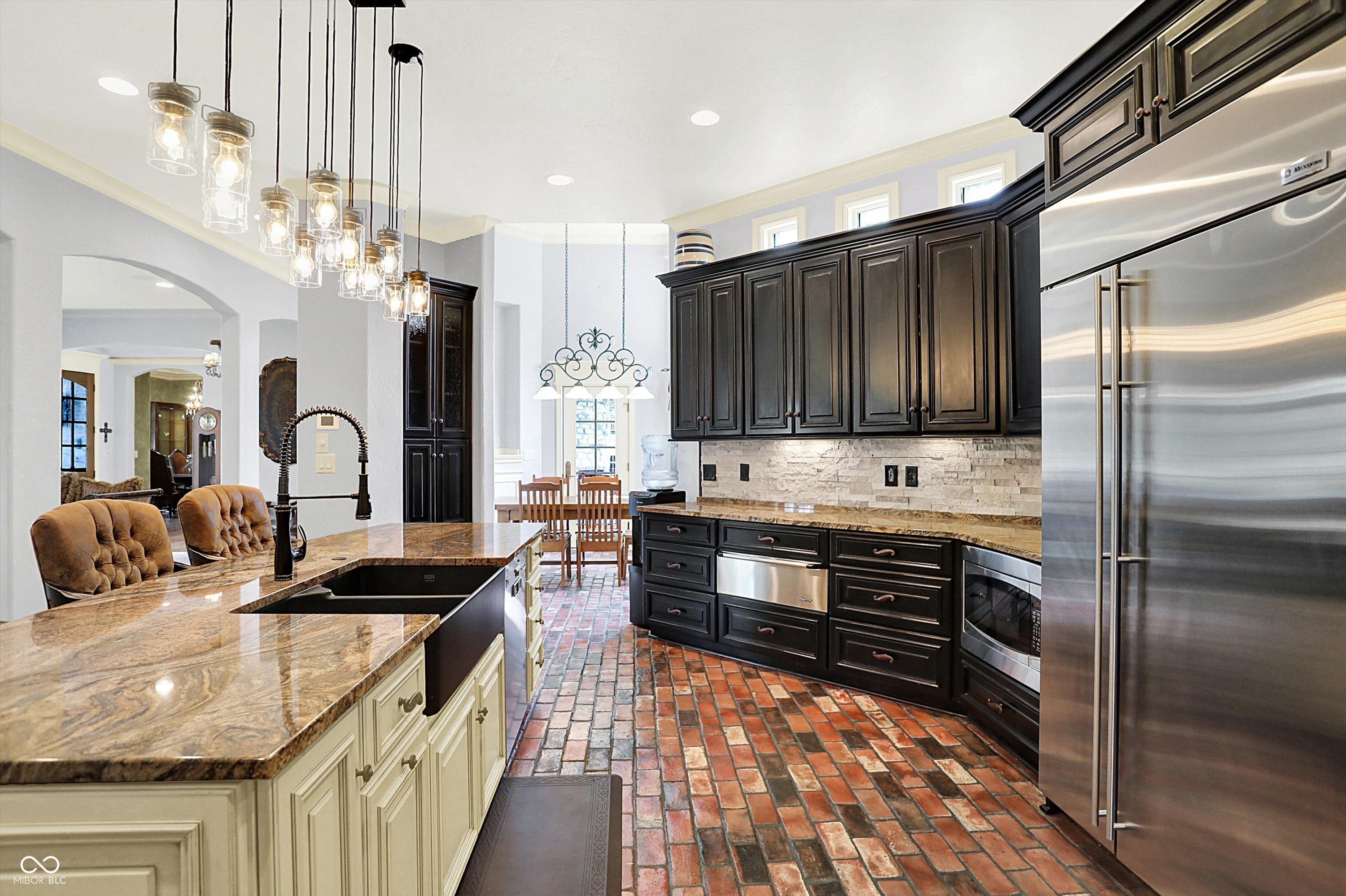 Zionsville, Indiana, 46077, United States, 4 Bedrooms Bedrooms, ,6 BathroomsBathrooms,Residential,For Sale,1978163