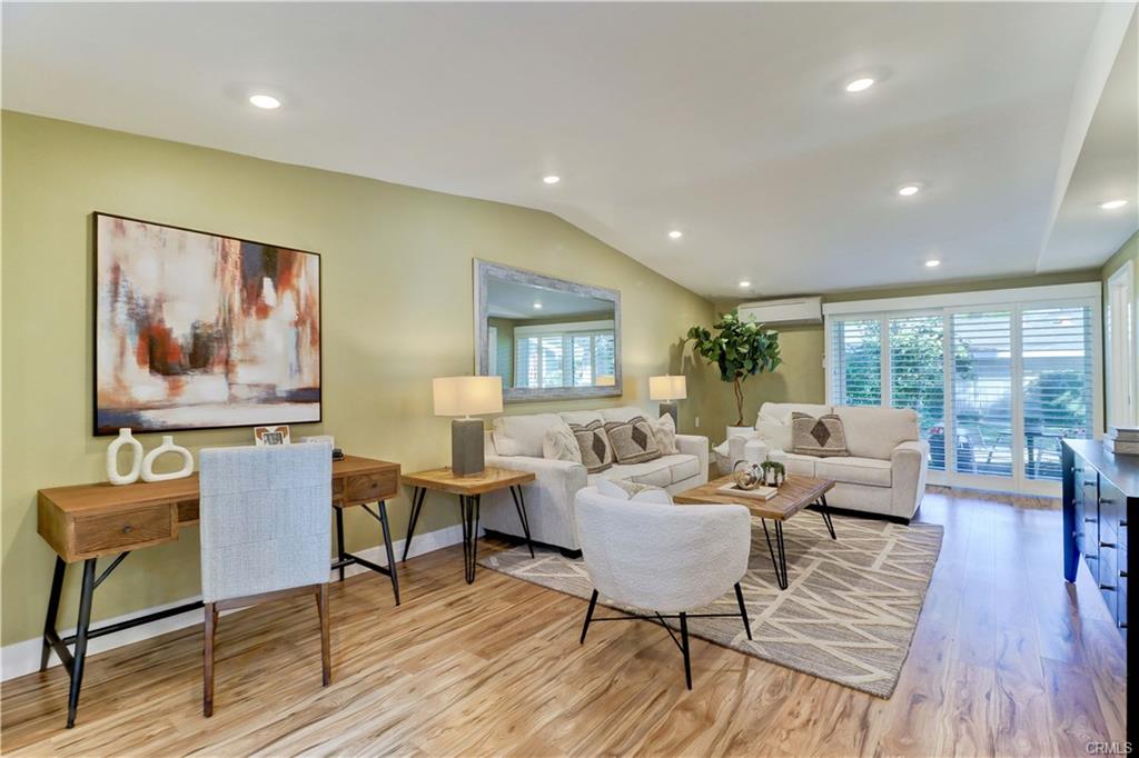 Laguna Woods, California, CA, United States, 2 Bedrooms Bedrooms, ,Residential,For Sale,2006488