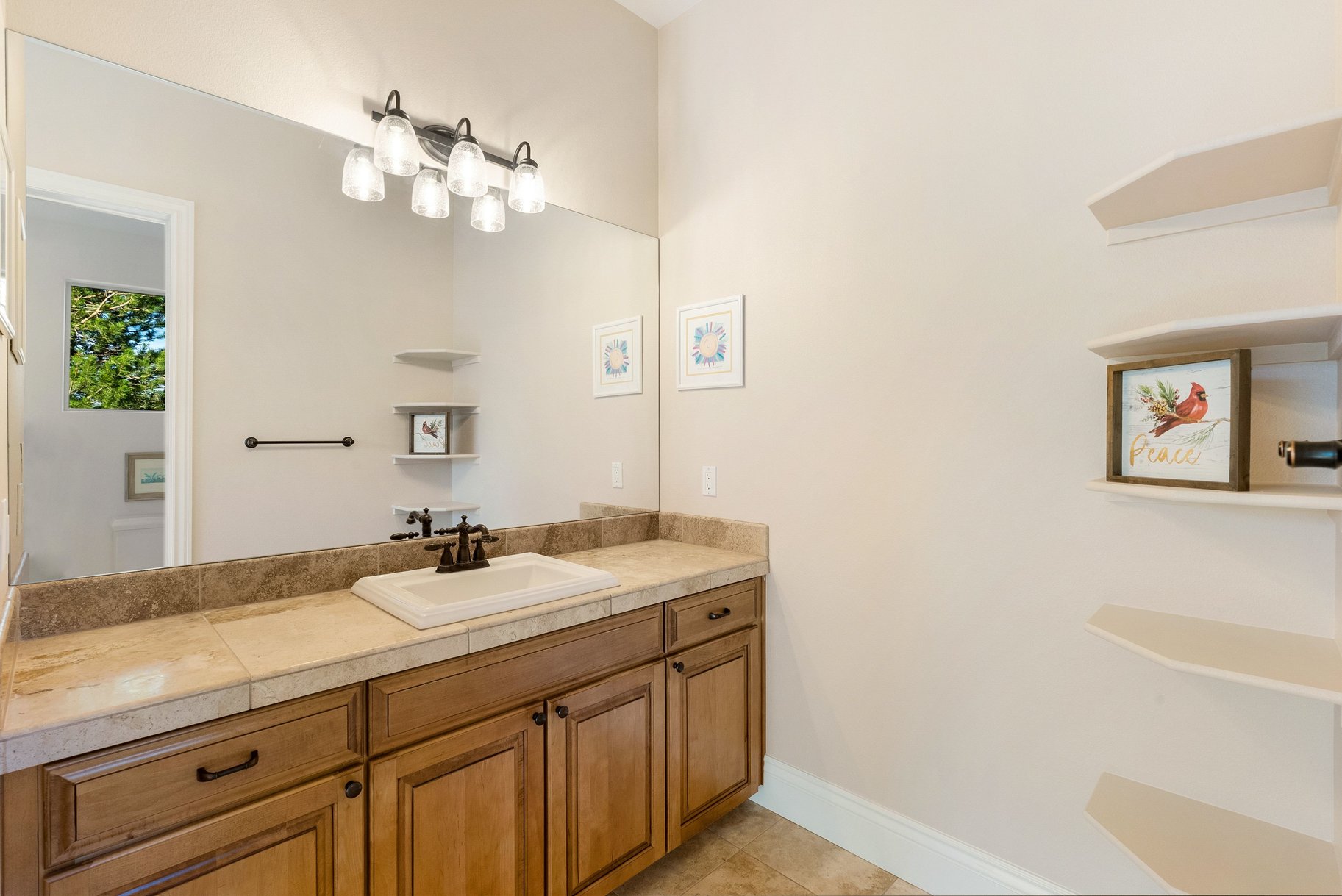  Private Mountain Estate with Elevated Views - 物件實景