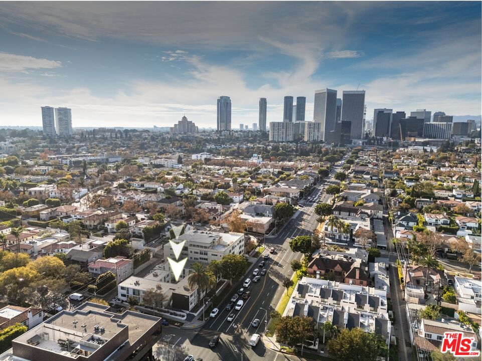 Beverly Hills, California, 90212, United States, 14 Bedrooms Bedrooms, ,Residential,For Sale,1731510