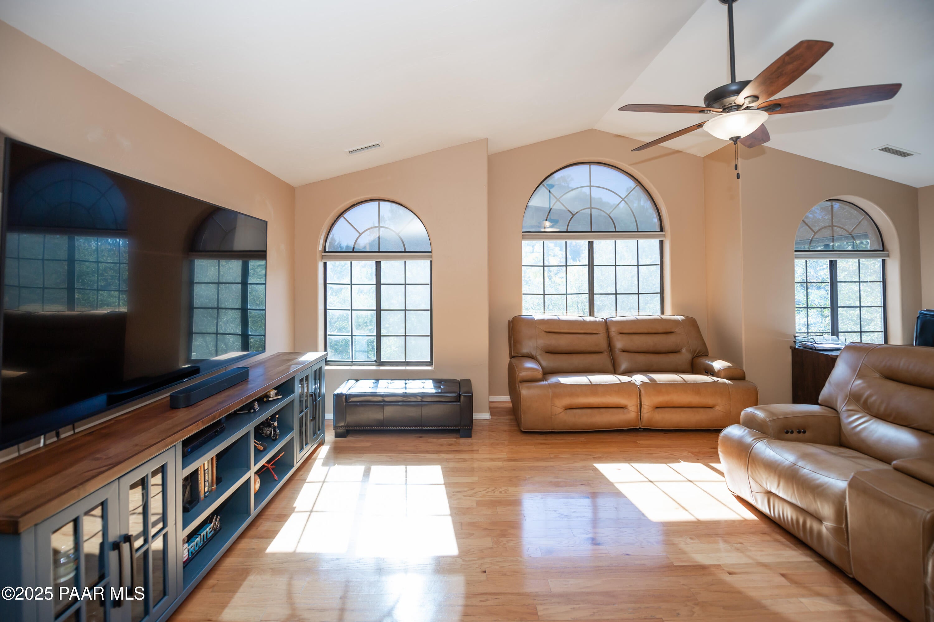 Prescott, Arizona, 86303, United States, 3 Bedrooms Bedrooms, ,3 BathroomsBathrooms,Residential,For Sale,1992908