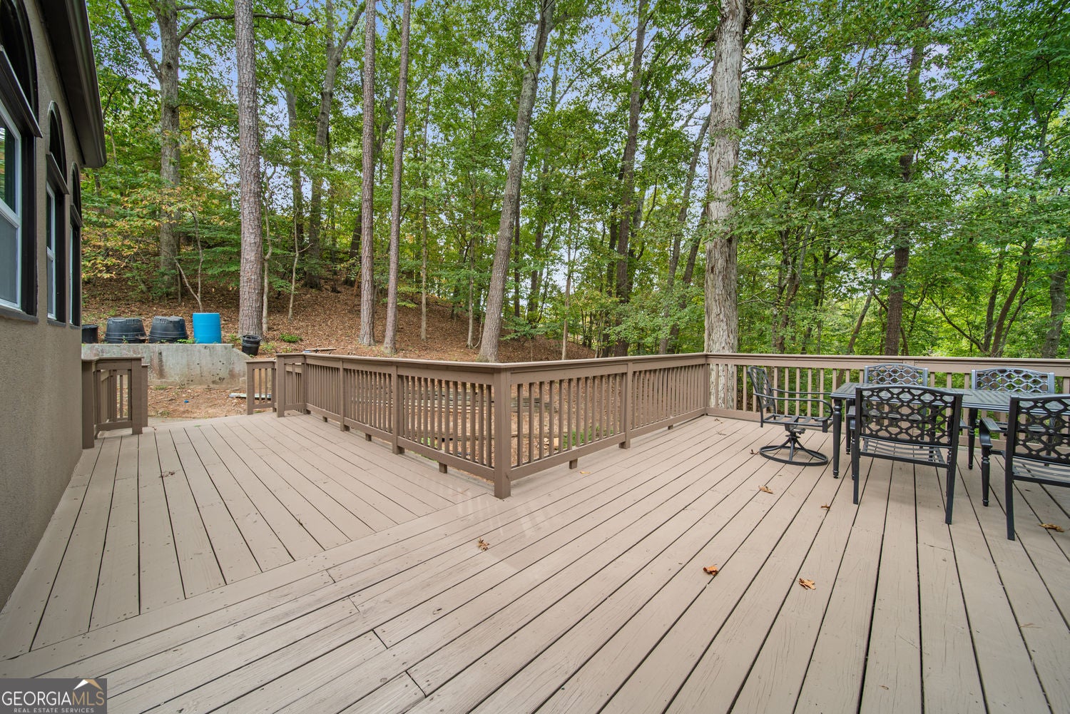 Atlanta, Georgia, 30350, United States, 8 Bedrooms Bedrooms, ,6 BathroomsBathrooms,Residential,For Sale,1992514