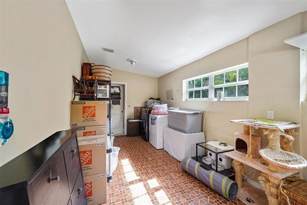 Miami, Florida, 33168, United States, 3 Bedrooms Bedrooms, ,2 BathroomsBathrooms,Residential,For Sale,1998718