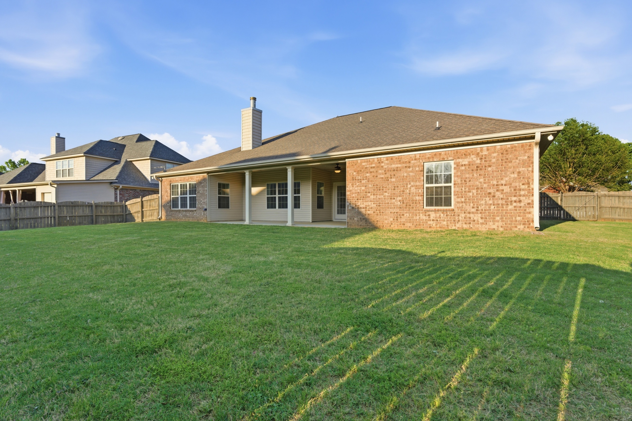  7320 Sanctuary Cove Drive SE - 物件實景