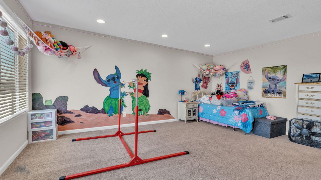 Albuquerque, New Mexico, 87106, United States, 5 Bedrooms Bedrooms, ,4 BathroomsBathrooms,Residential,For Sale,1907467