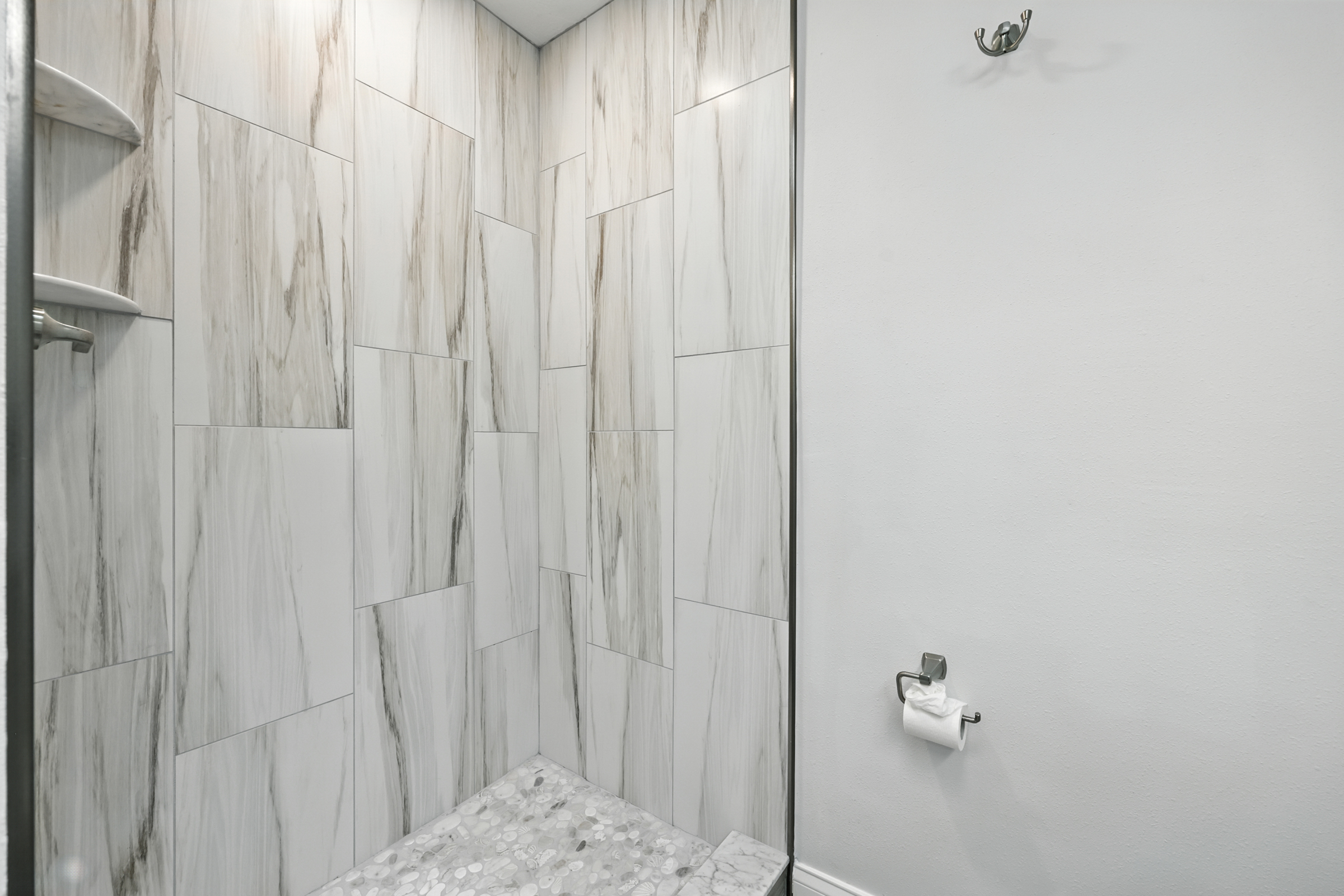 St. Petersburg, Florida, 33708, United States, 2 Bedrooms Bedrooms, ,2 BathroomsBathrooms,Residential,For Sale,1976301