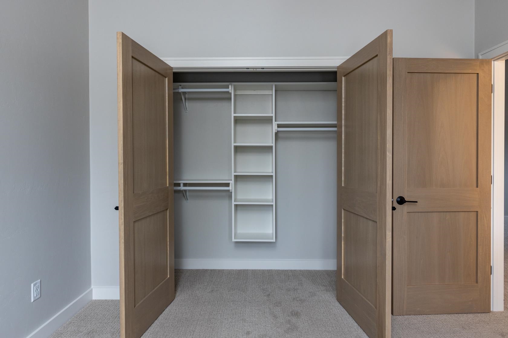 Kimberly, Wisconsin, 54136, United States, 4 Bedrooms Bedrooms, ,3 BathroomsBathrooms,Residential,For Sale,1979237