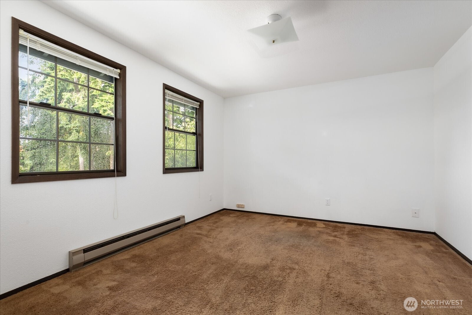 Oak Harbor, Washington, 98277, United States, 3 Bedrooms Bedrooms, ,3 BathroomsBathrooms,Residential,For Sale,1875904