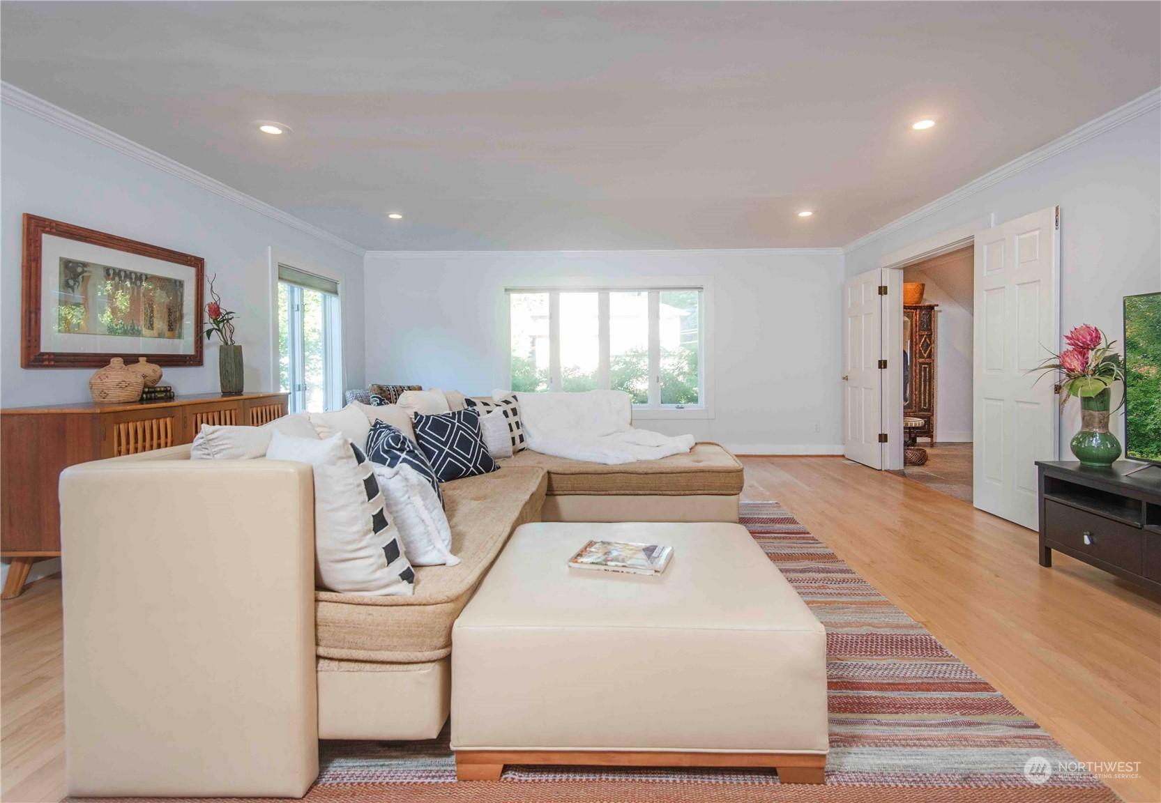 2601 3RD AVENUE N, SEATTLE, Washington, 98109, United States, 4 Bedrooms Bedrooms, ,4 BathroomsBathrooms,Residential,For Sale,2601 3RD AVENUE N,1616914