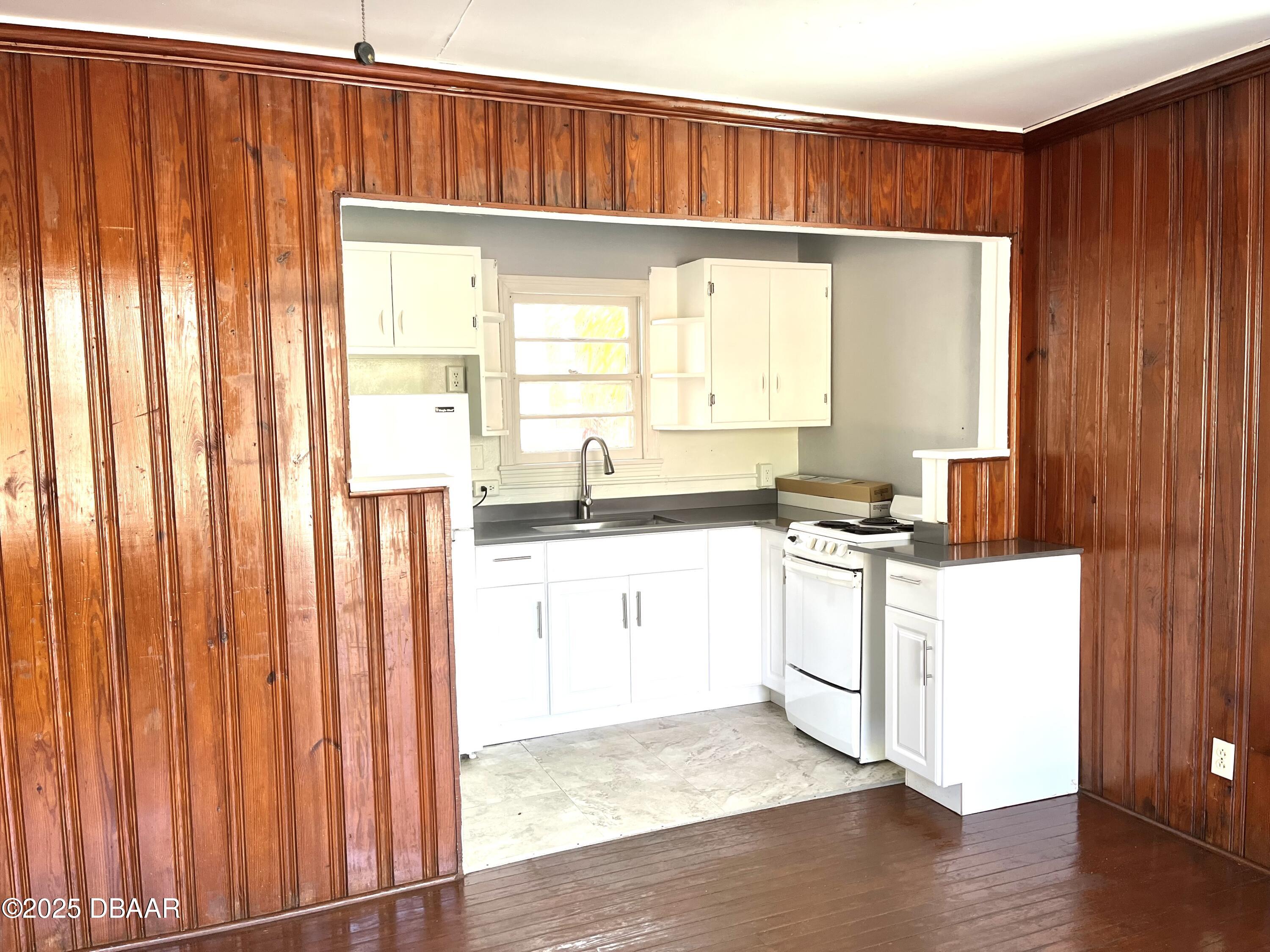311-313 N Oleander Avenue, Daytona Beach, Florida, 32118, United States, 3 Bedrooms Bedrooms, ,3 BathroomsBathrooms,Residential,For Sale,311-313 N Oleander Avenue,1613625