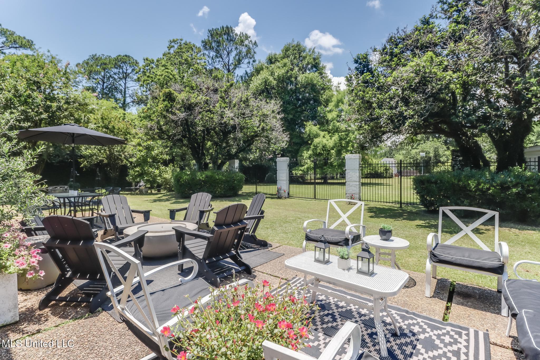 Gulfport, Mississippi, 39507, United States, 4 Bedrooms Bedrooms, ,4 BathroomsBathrooms,Residential,For Sale,1876501