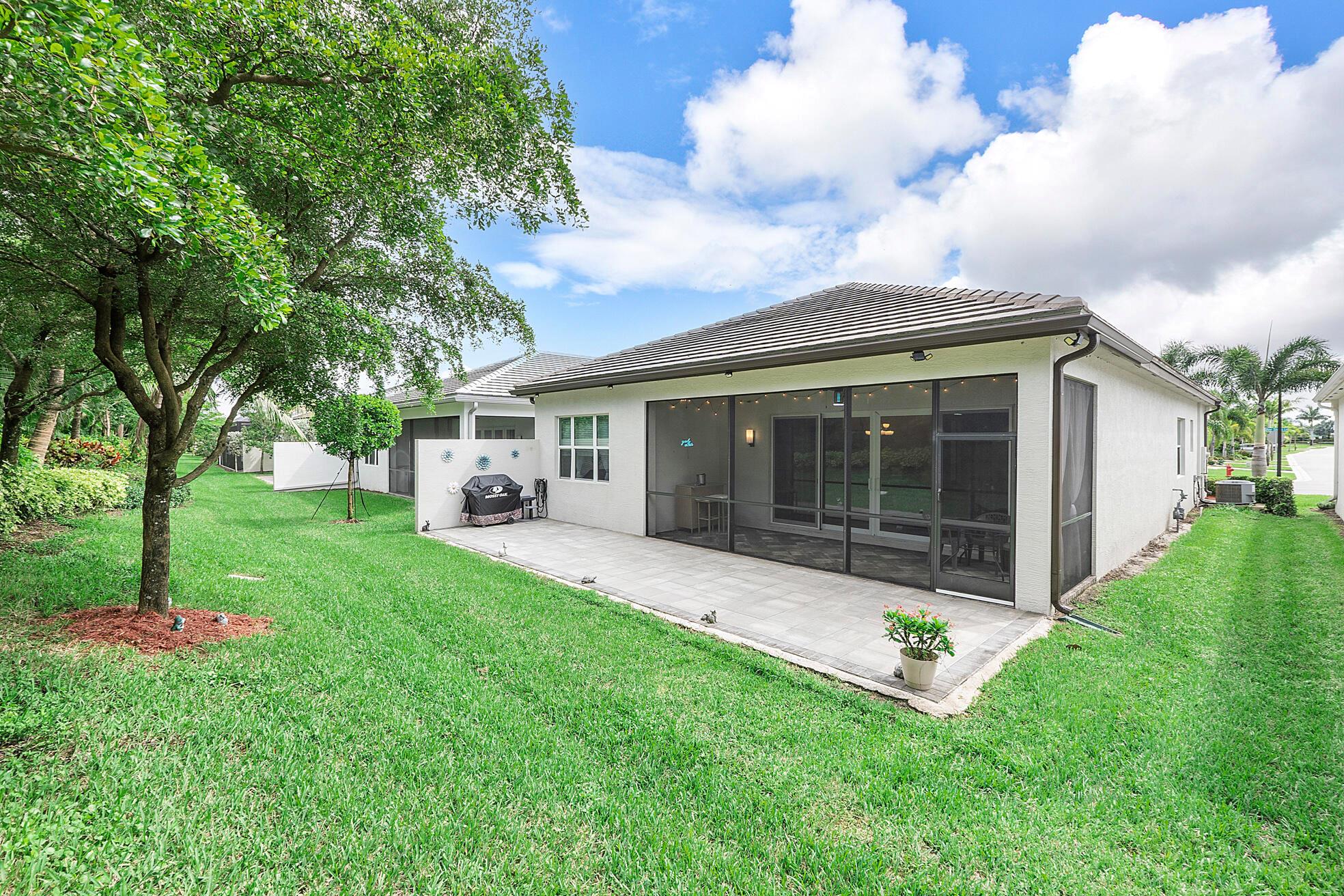 Boynton Beach, Florida, 33473, United States, 2 Bedrooms Bedrooms, ,2 BathroomsBathrooms,Residential,For Sale,1900739