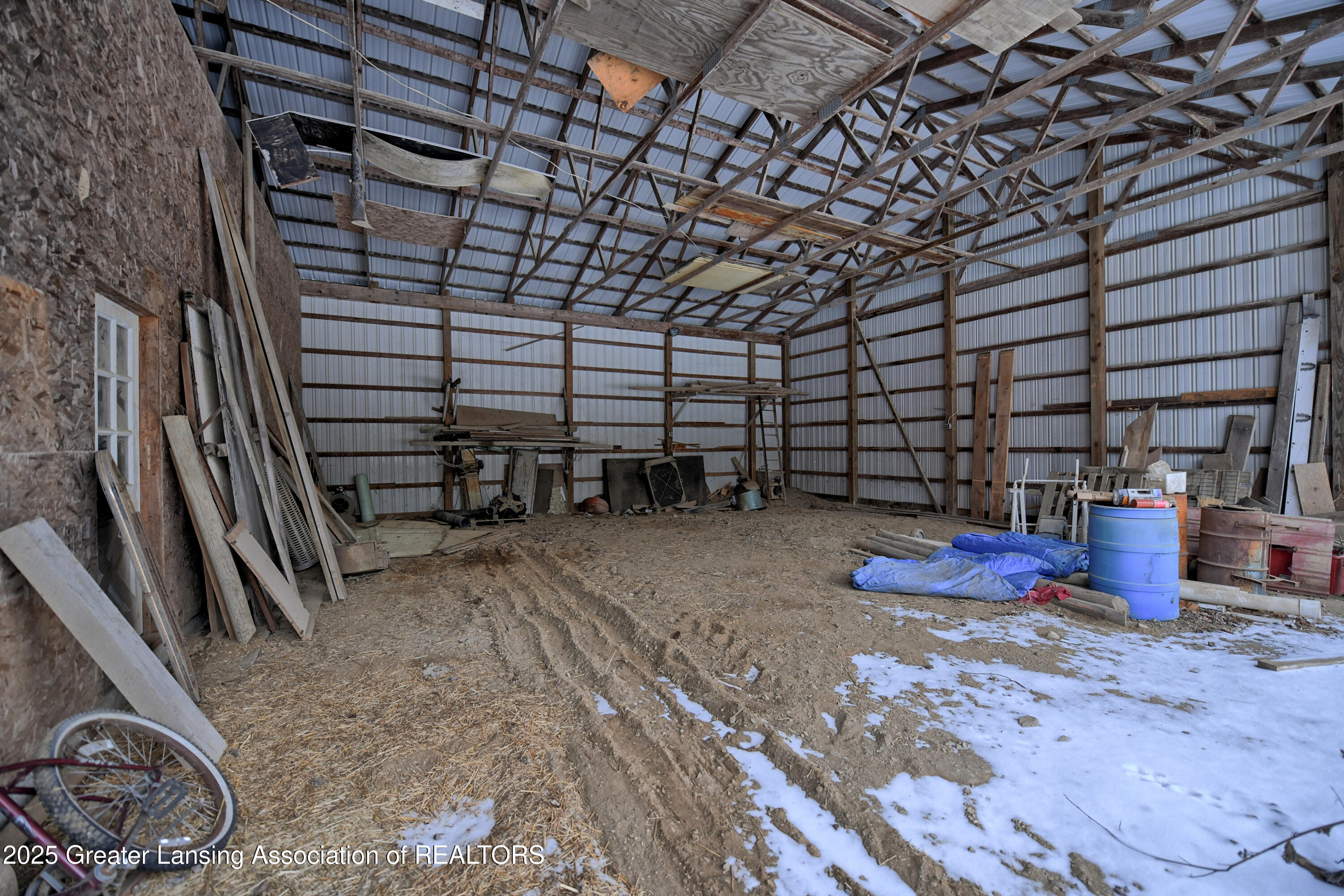 Portland, Michigan, 48875, United States, 5 Bedrooms Bedrooms, ,4 BathroomsBathrooms,Residential,For Sale,2031480