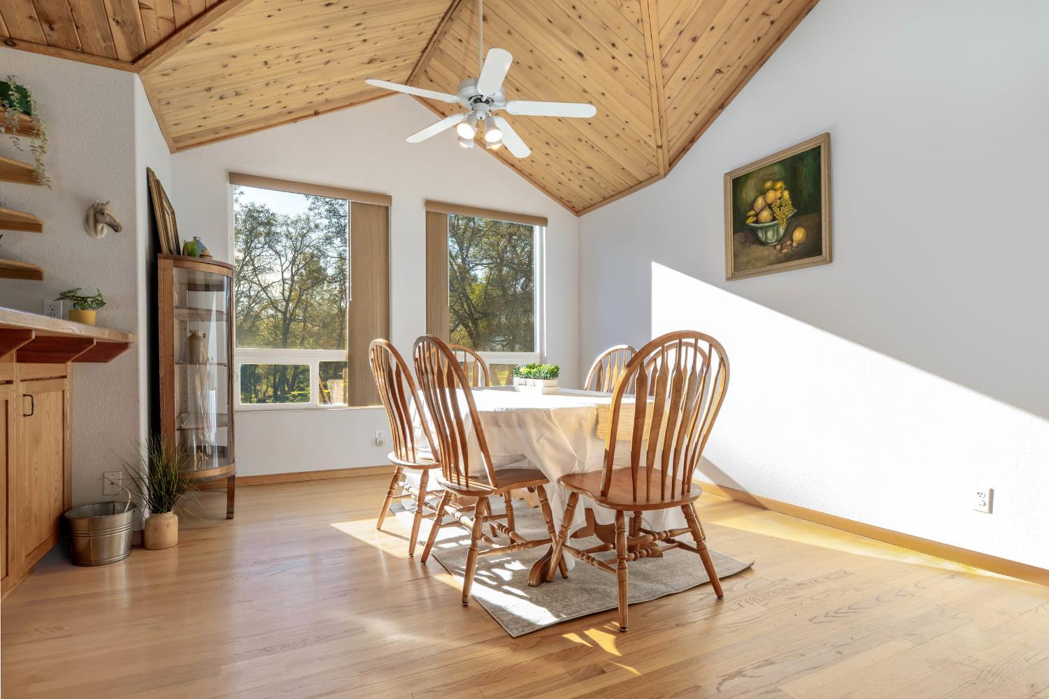 Penn Valley, California, 95946, United States, 3 Bedrooms Bedrooms, ,3 BathroomsBathrooms,Residential,For Sale,1989593