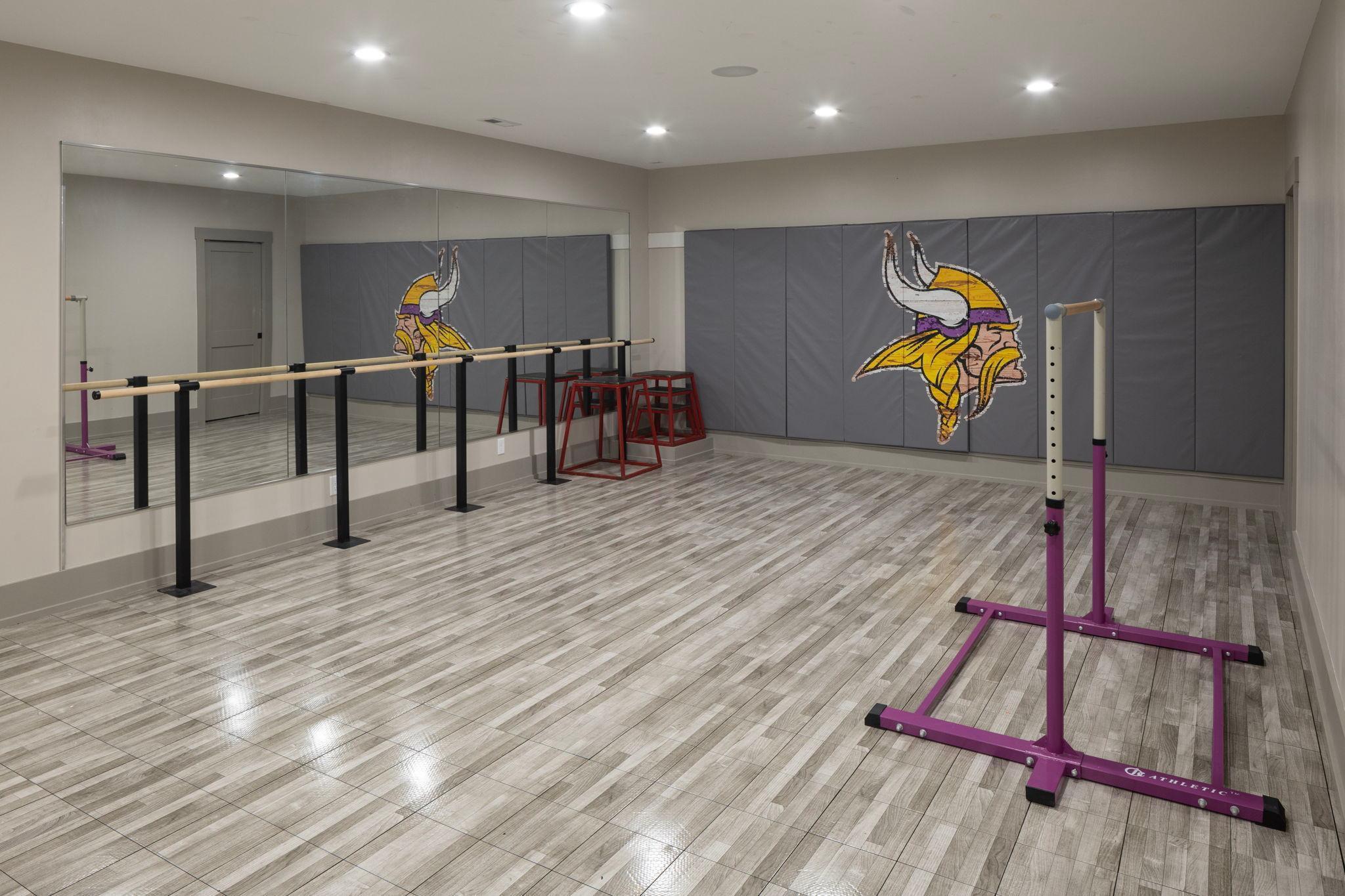 Minnetrista, Minnesota, 55364, United States, 5 Bedrooms Bedrooms, ,5 BathroomsBathrooms,Residential,For Sale,1891074