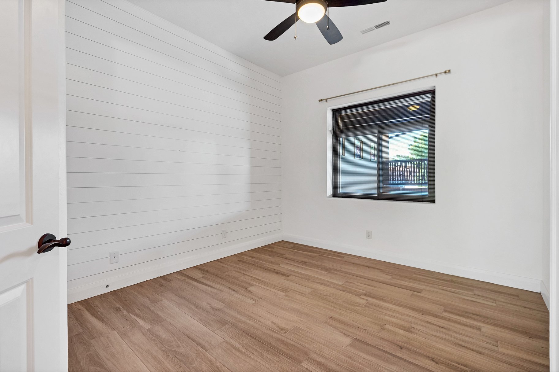  Indoor-Outdoor Living With Privacy, Space & Style In Washington Fields - 物件實景