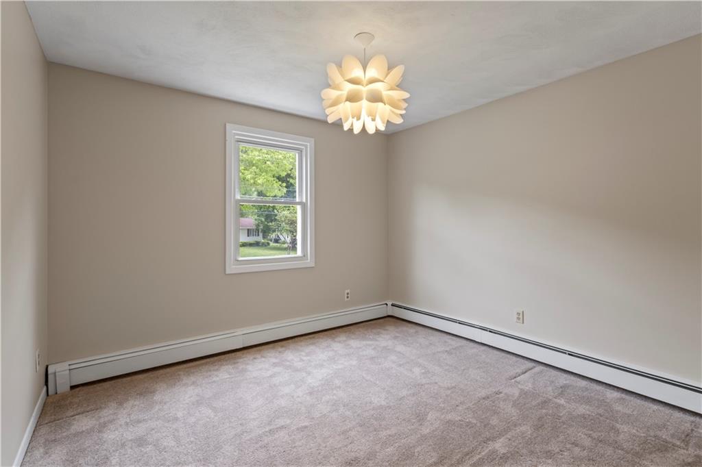 North Smithfield, Rhode Island, 02896, United States, 3 Bedrooms Bedrooms, ,3 BathroomsBathrooms,Residential,For Sale,1870589