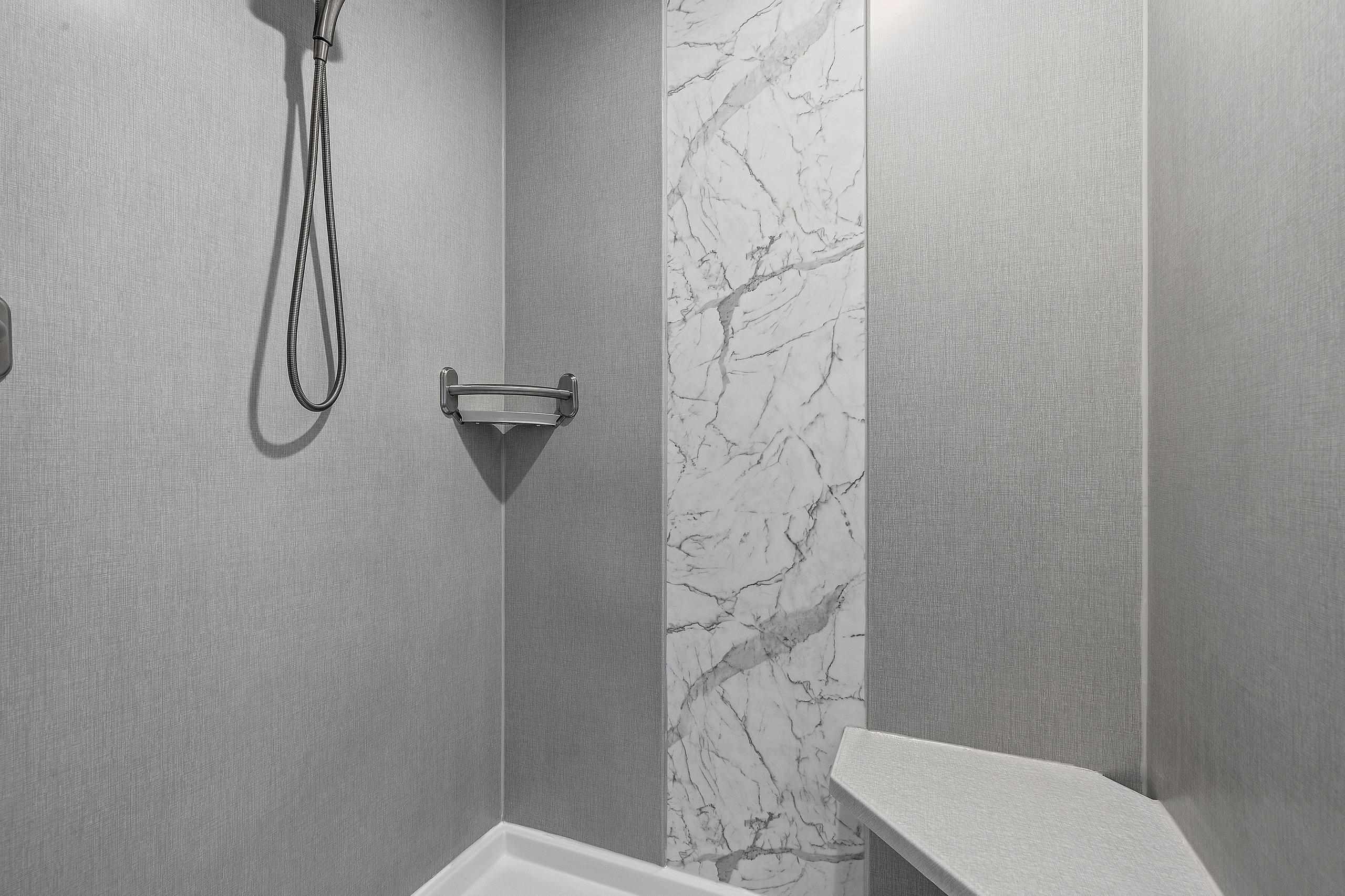 NEENAH, Wisconsin, 54956, United States, 3 Bedrooms Bedrooms, ,3 BathroomsBathrooms,Residential,For Sale,1986561