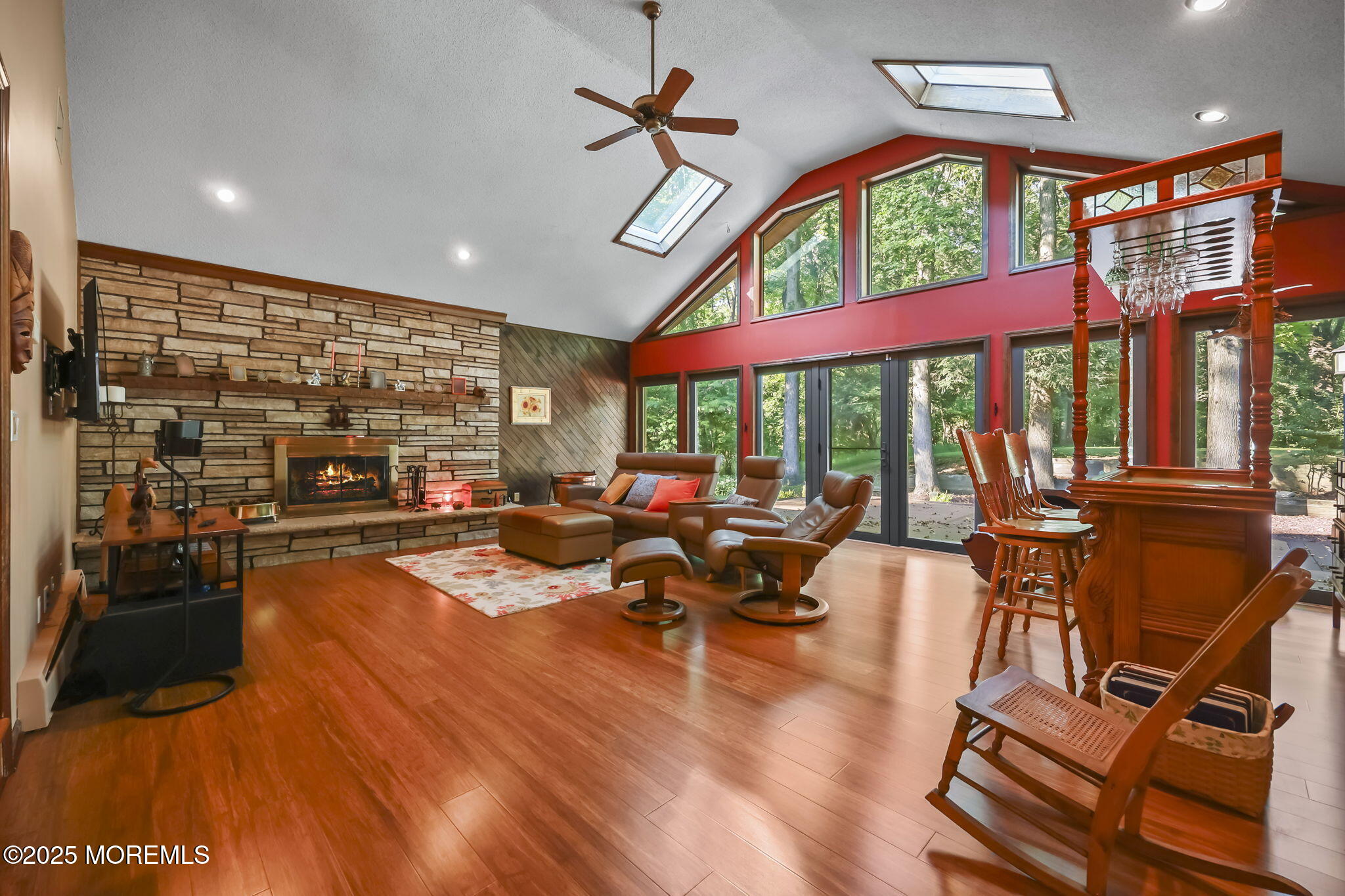Manalapan, New Jersey, 07726, United States, 3 Bedrooms Bedrooms, ,3 BathroomsBathrooms,Residential,For Sale,1940205