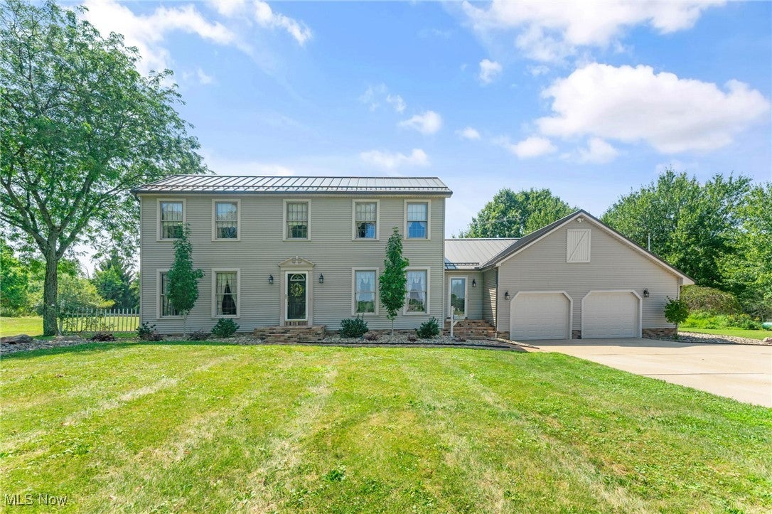 Beloit, Ohio, 44609, United States, 4 Bedrooms Bedrooms, ,3 BathroomsBathrooms,Residential,For Sale,1984266