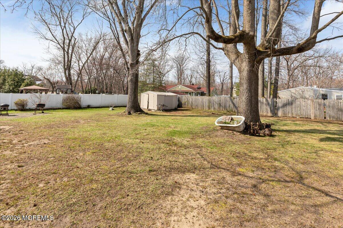 Aberdeen, New Jersey, 07747, United States, 3 Bedrooms Bedrooms, ,2 BathroomsBathrooms,Residential,For Sale,2038481