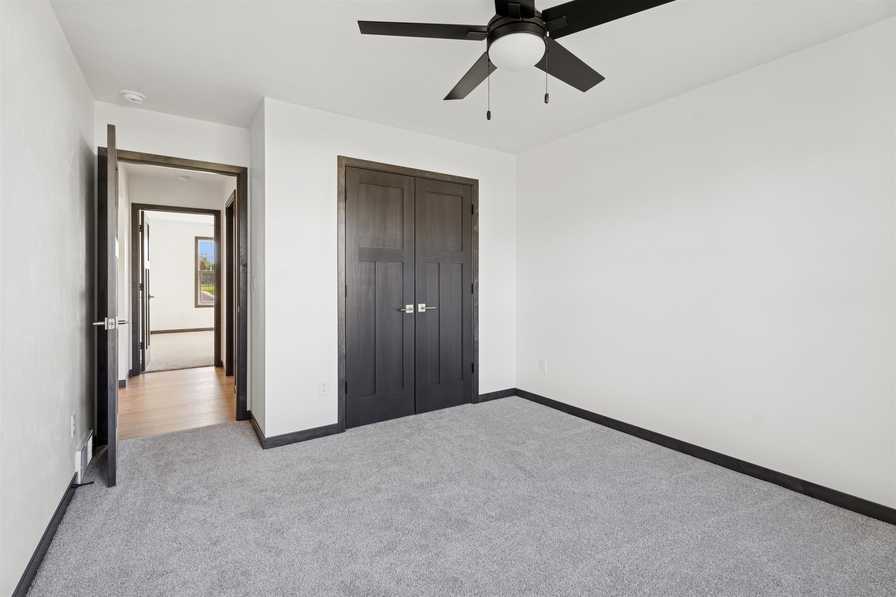 DE PERE, Wisconsin, 54115, United States, 3 Bedrooms Bedrooms, ,3 BathroomsBathrooms,Residential,For Sale,1696828
