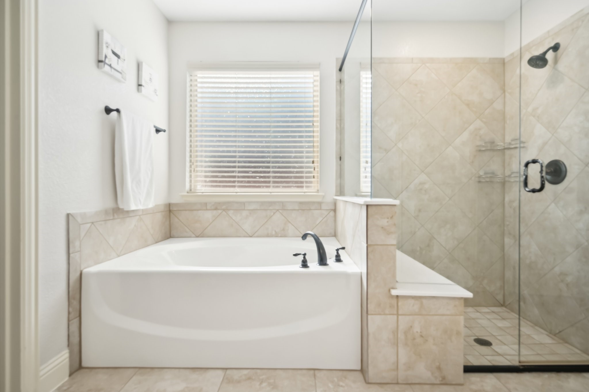 Little Elm, Texas, 75068, United States, 4 Bedrooms Bedrooms, ,3 BathroomsBathrooms,Residential,For Sale,1768216