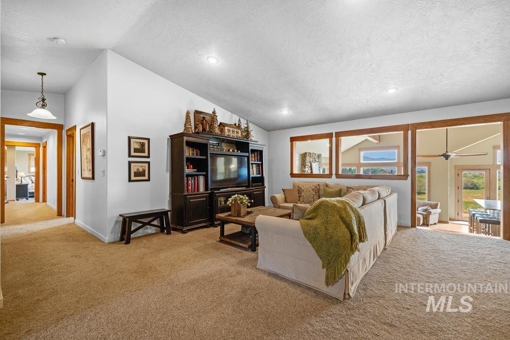 McCall, Idaho, 83638, United States, 4 Bedrooms Bedrooms, ,3 BathroomsBathrooms,Residential,For Sale,1825316
