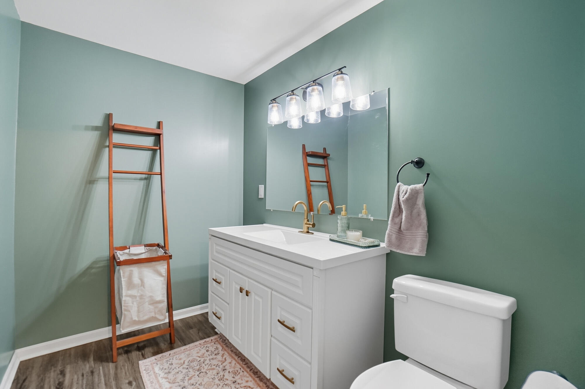 Hebron, Kentucky, 41048, United States, 4 Bedrooms Bedrooms, ,4 BathroomsBathrooms,Residential,For Sale,1958481