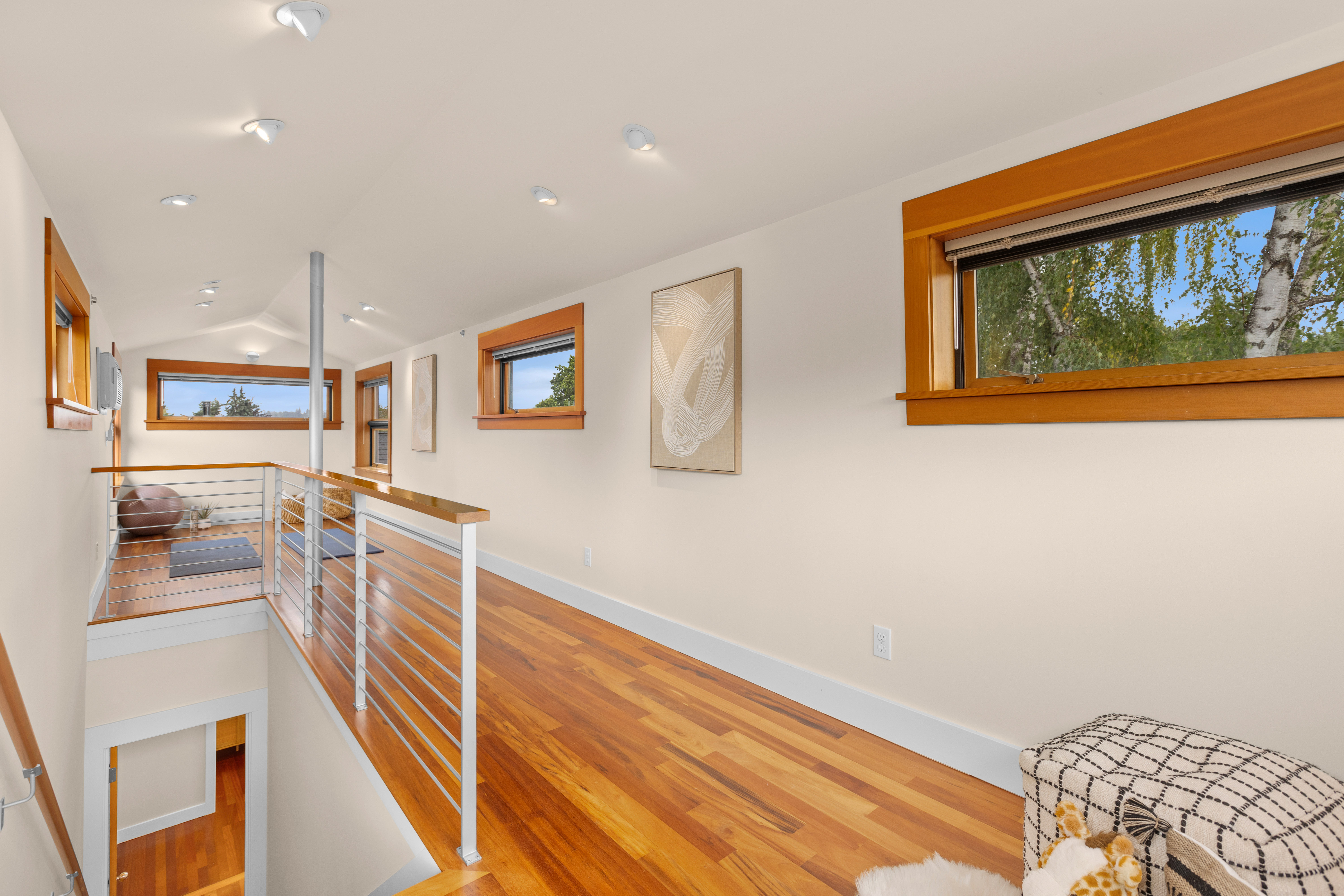  2223 39th Ave E, Seattle, WA 98112 - 物件實景
