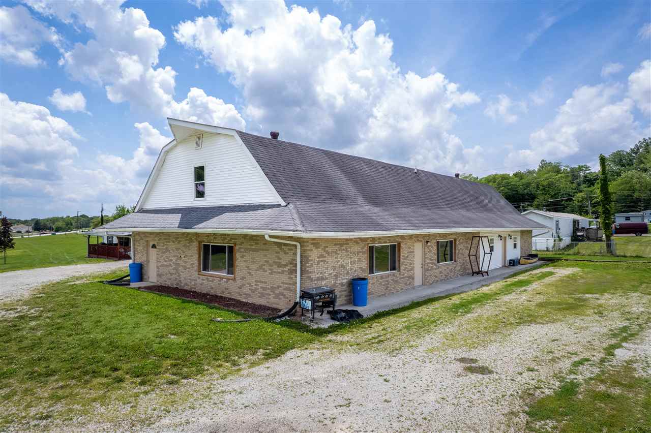 Connersville, Indiana, 47331, United States, 3 Bedrooms Bedrooms, ,2 BathroomsBathrooms,Residential,For Sale,1847503