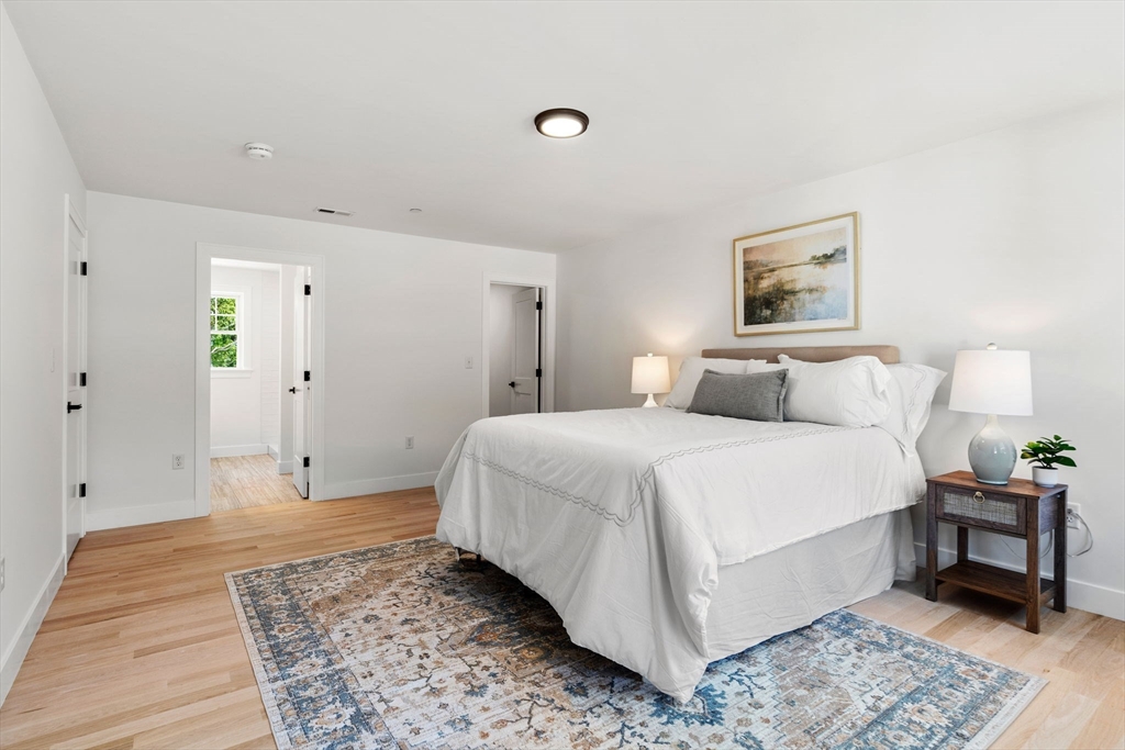 Haverhill, Massachusetts, 01832, United States, 3 Bedrooms Bedrooms, ,4 BathroomsBathrooms,Residential,For Sale,1827330
