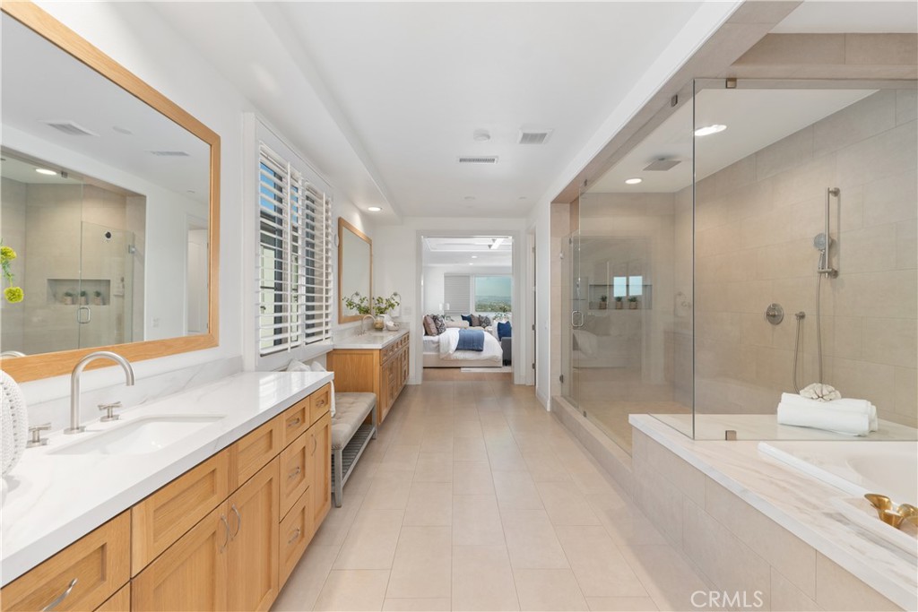 Irvine, California, 92618, United States, 5 Bedrooms Bedrooms, ,6 BathroomsBathrooms,Residential,For Sale,1901058