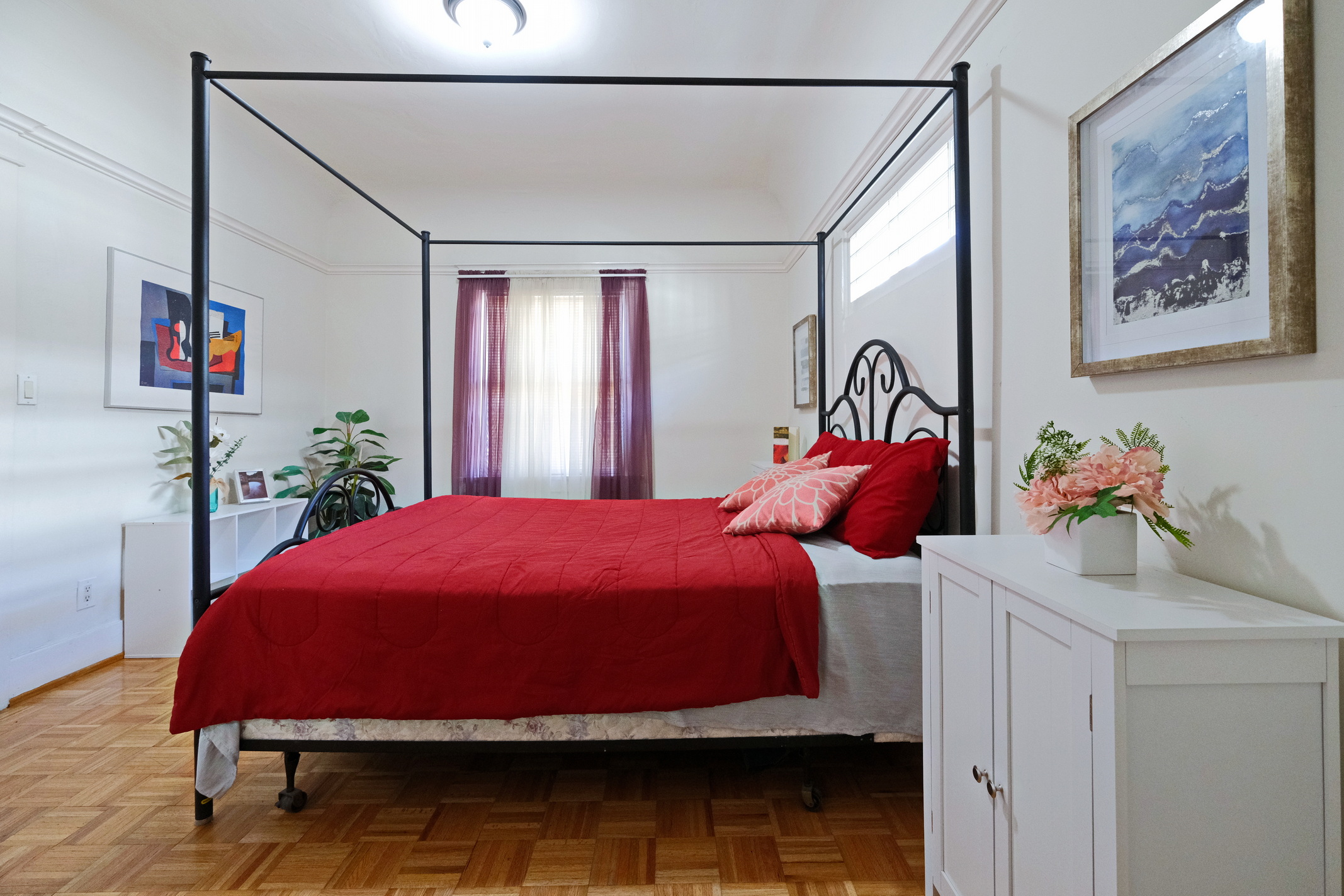 Los Angeles, California, 90007, United States, 2 Bedrooms Bedrooms, ,1 BathroomBathrooms,Residential,For Sale,1737076