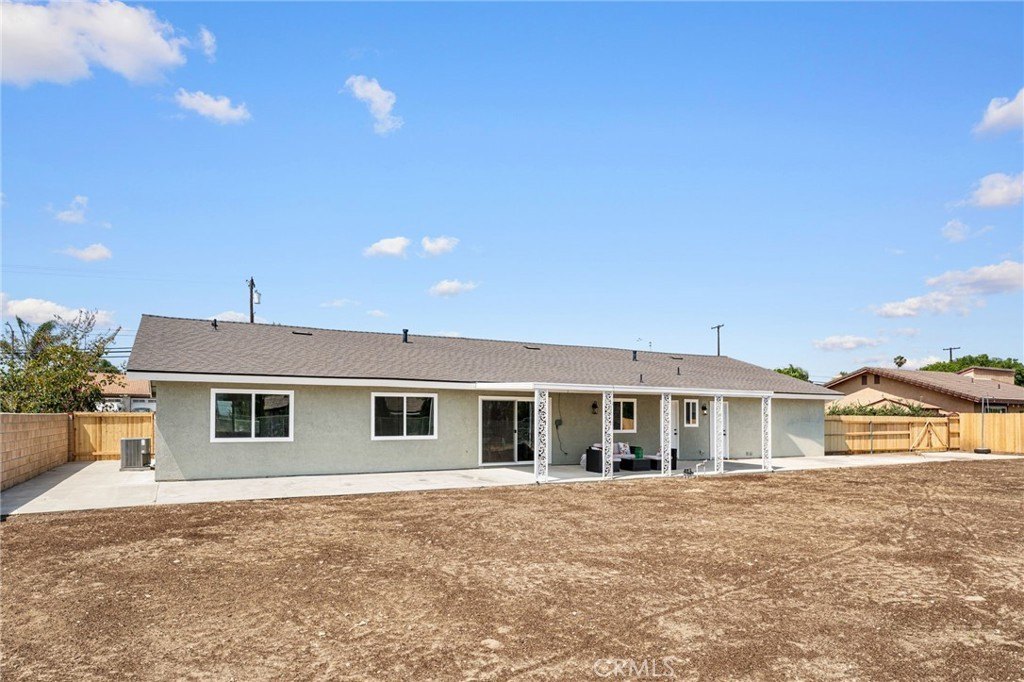 Montclair, California, 91763, United States, 4 Bedrooms Bedrooms, ,2 BathroomsBathrooms,Residential,For Sale,2048978