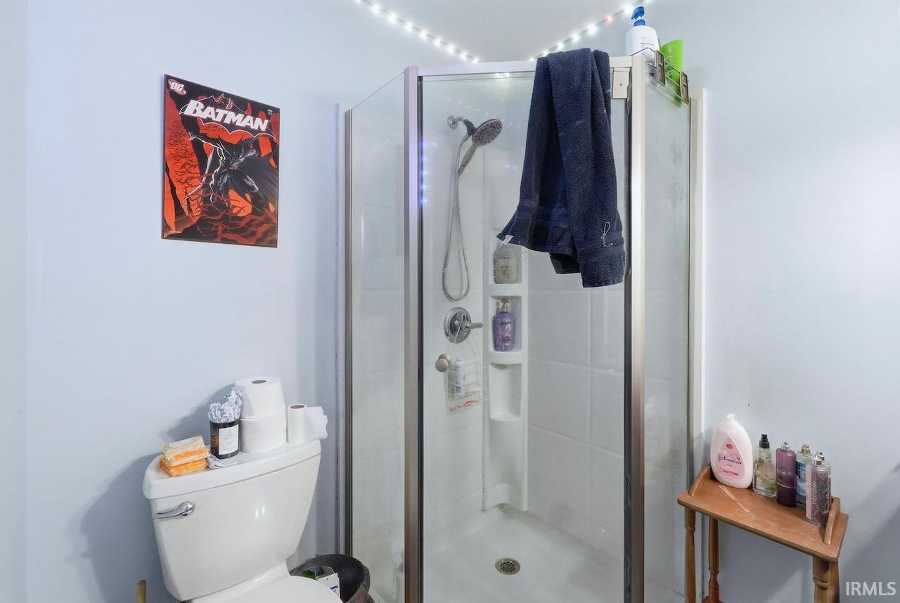 Albany, Indiana, 47320, United States, 4 Bedrooms Bedrooms, ,4 BathroomsBathrooms,Residential,For Sale,1997492