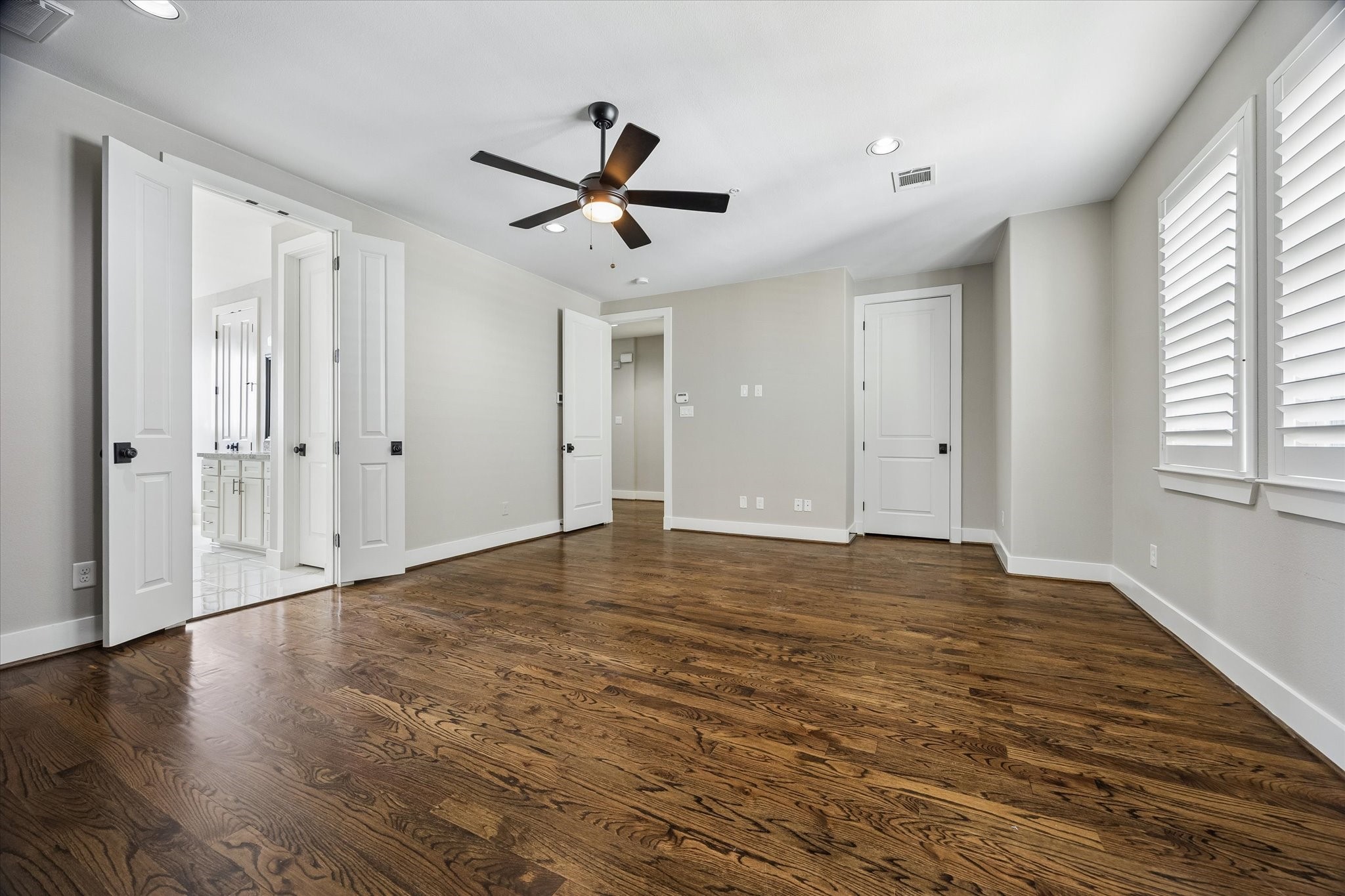  912 Yale Street B - 物件實景
