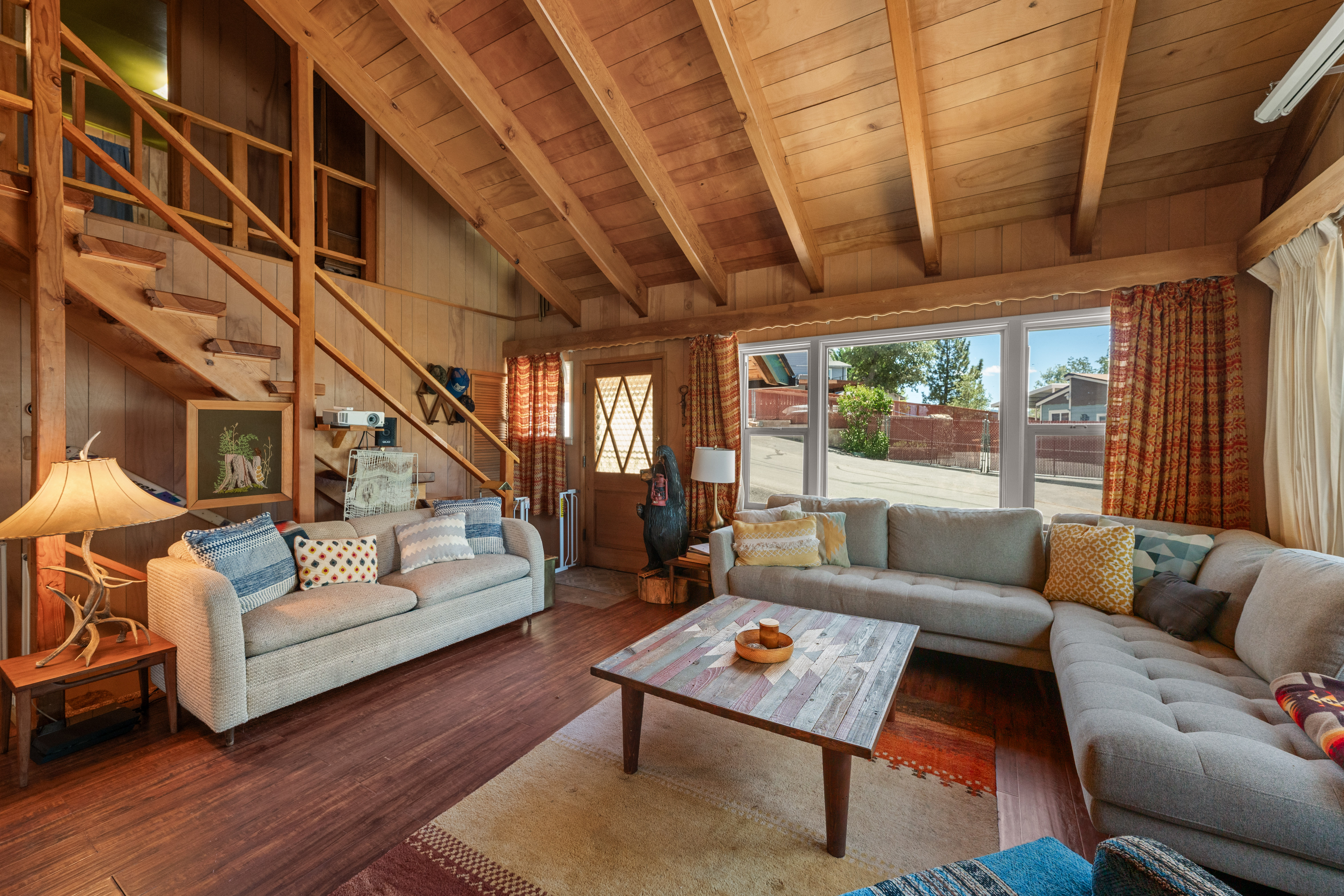  1156 Bruin Trail, Fawnskin, CA 92333 - 物件實景
