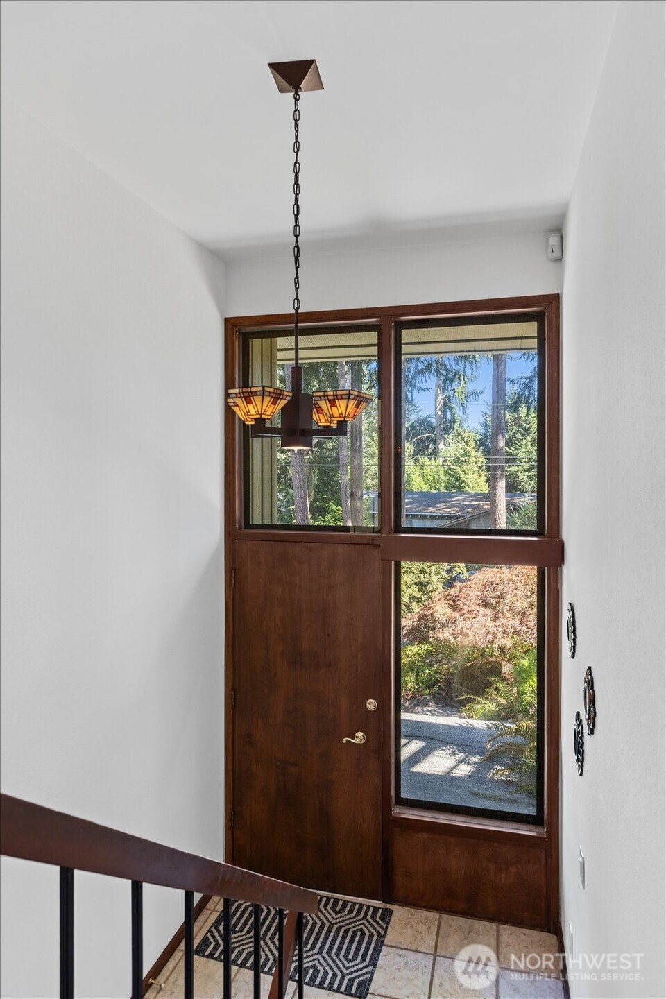 Edmonds, Washington, 98026, United States, 3 Bedrooms Bedrooms, ,1 BathroomBathrooms,Residential,For Sale,1950976