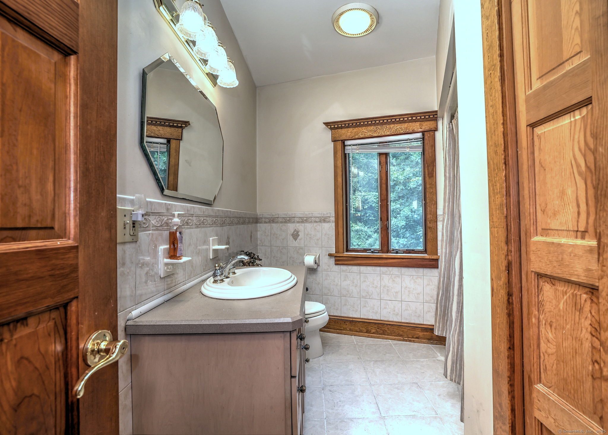 Bethany, Connecticut, 06524, United States, 4 Bedrooms Bedrooms, ,4 BathroomsBathrooms,Residential,For Sale,1905927
