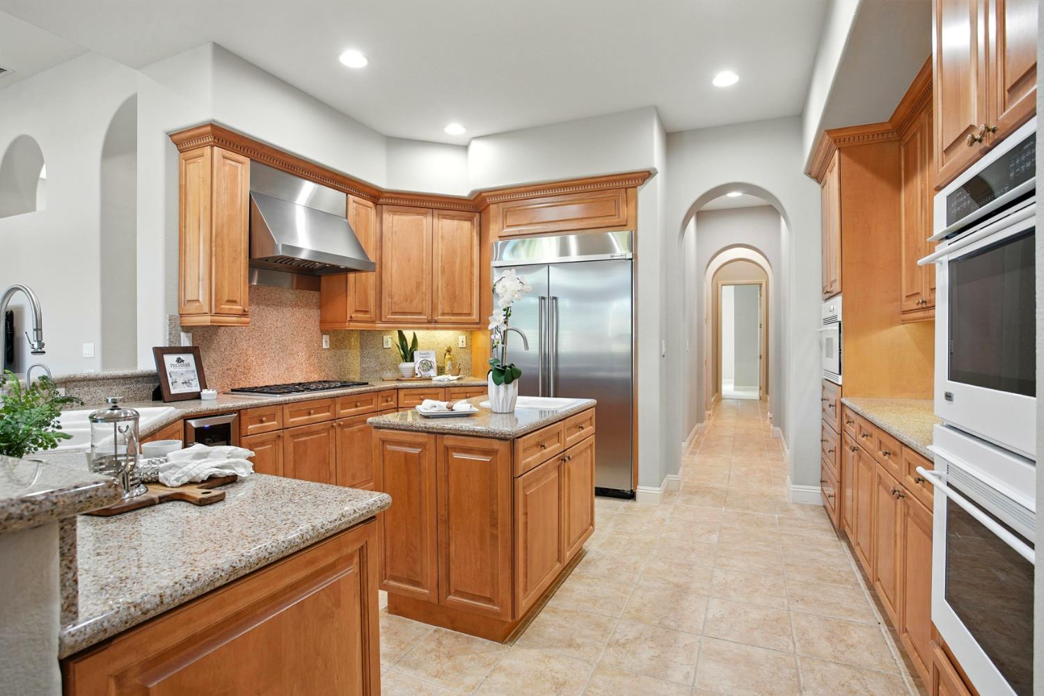 Roseville, California, 95661, United States, 4 Bedrooms Bedrooms, ,3 BathroomsBathrooms,Residential,For Sale,1934690